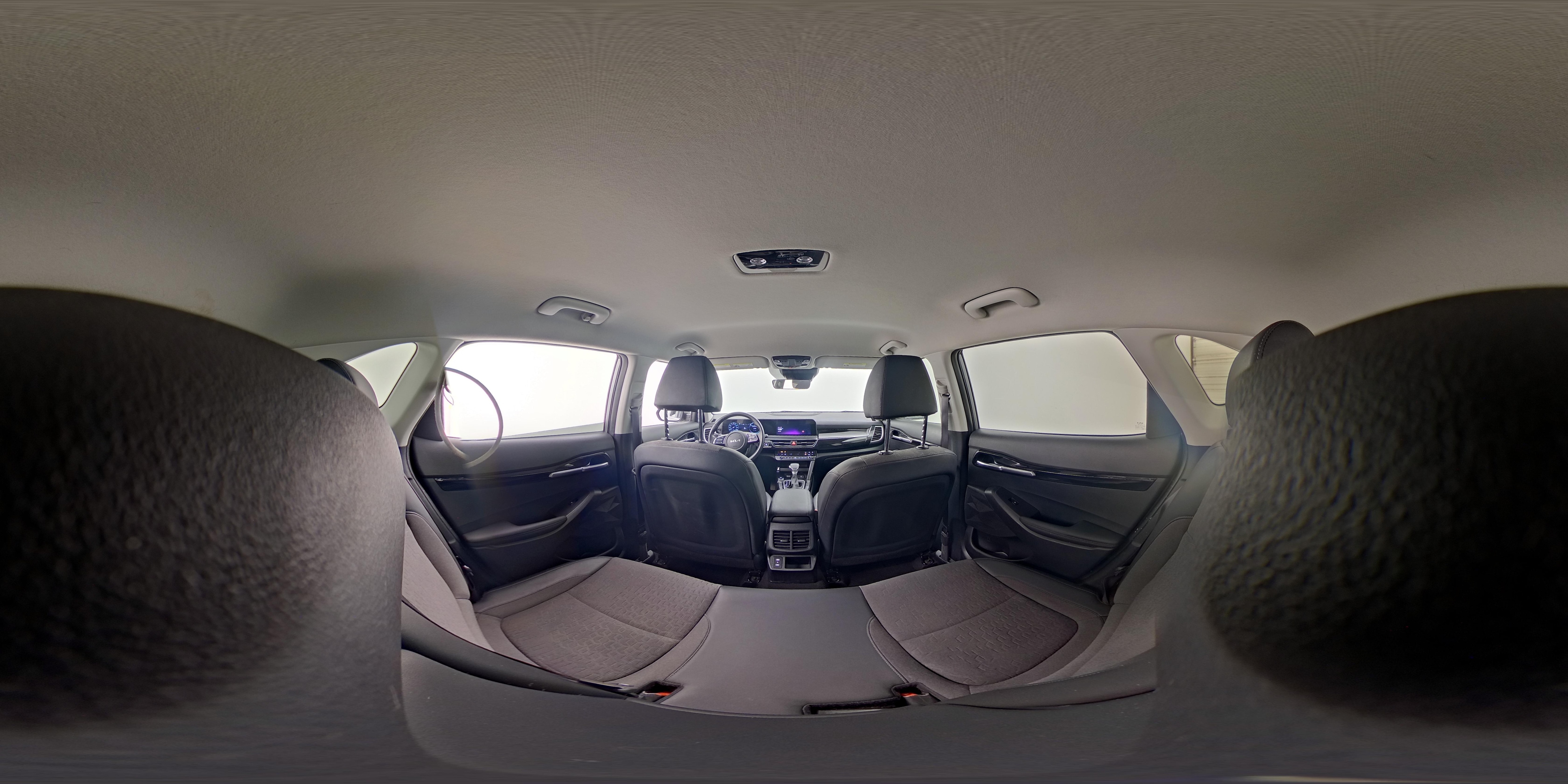 2024 Kia Seltos S - Photo 25