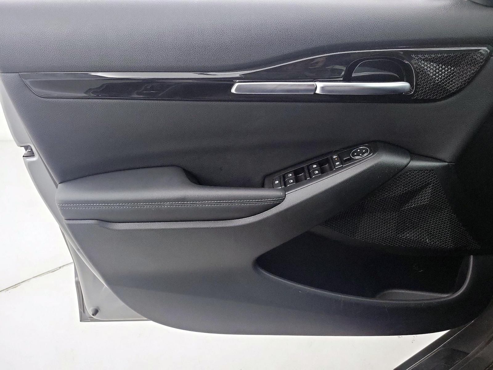 2024 Kia Seltos S - Photo 13