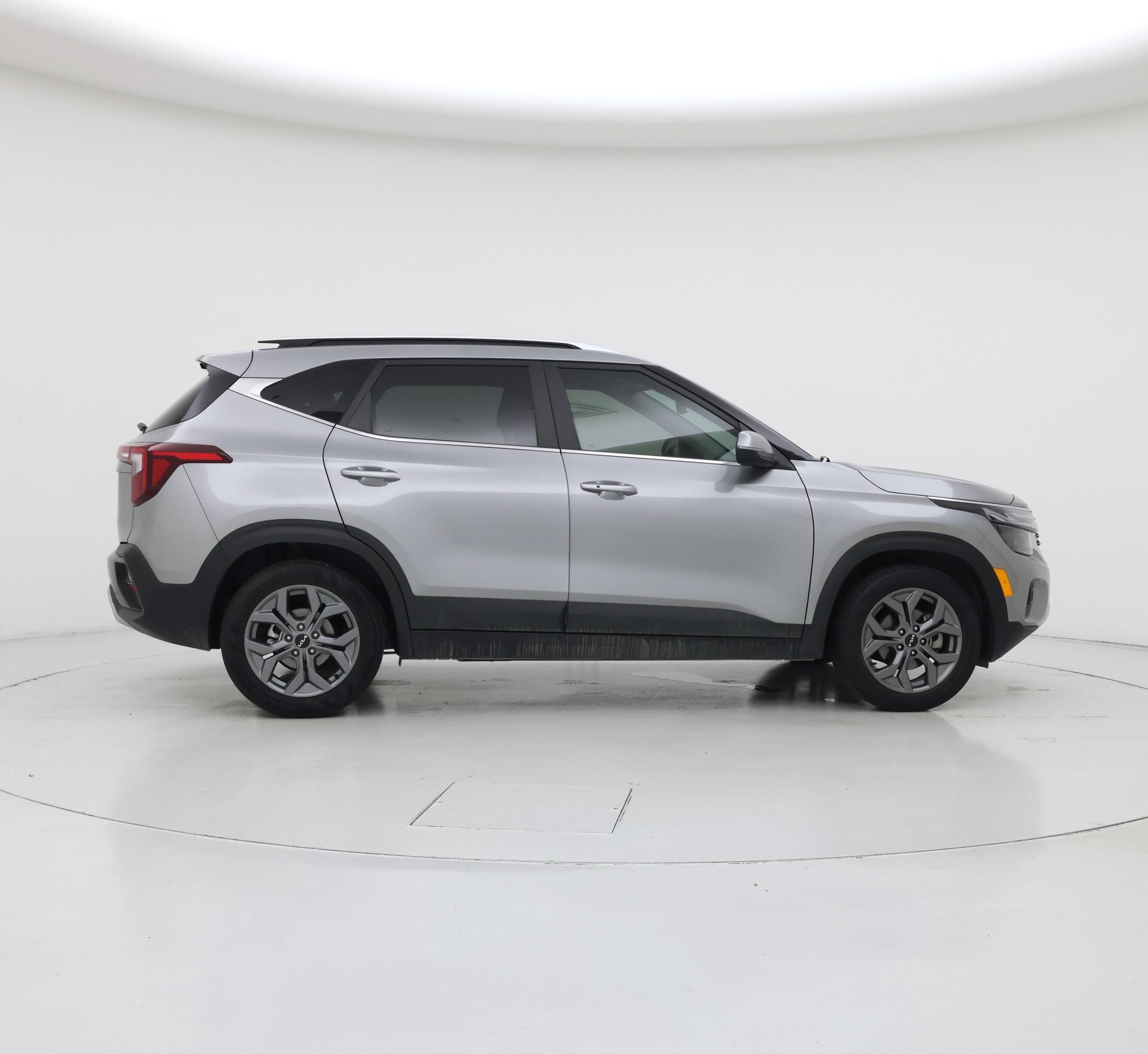 Thumbnail: 2024 Kia Seltos - 7