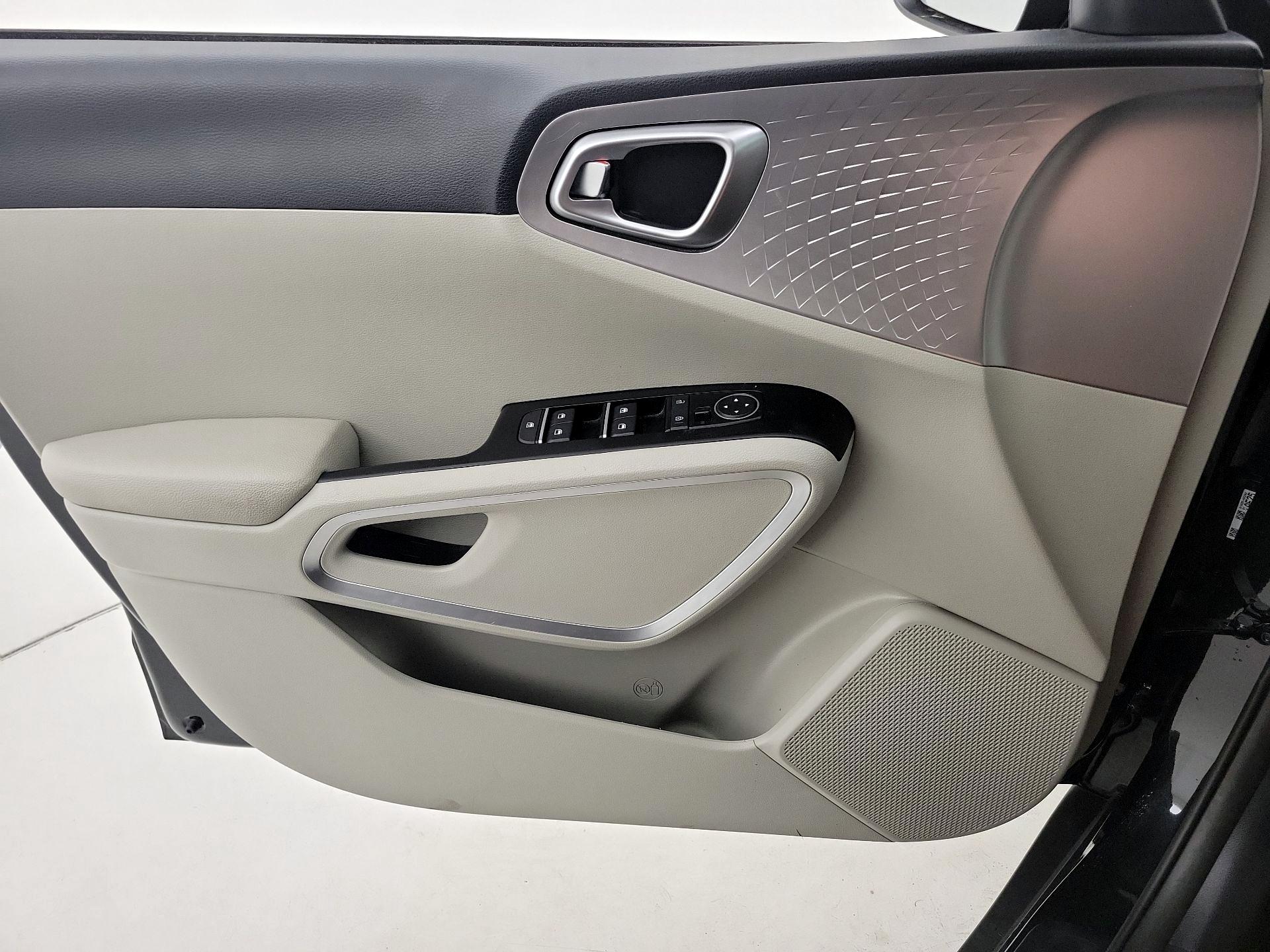 Thumbnail: 2025 Kia Soul - 12
