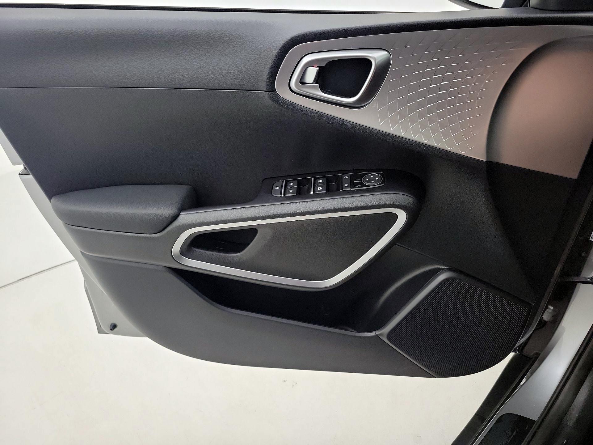 Thumbnail: 2025 Kia Soul - 12