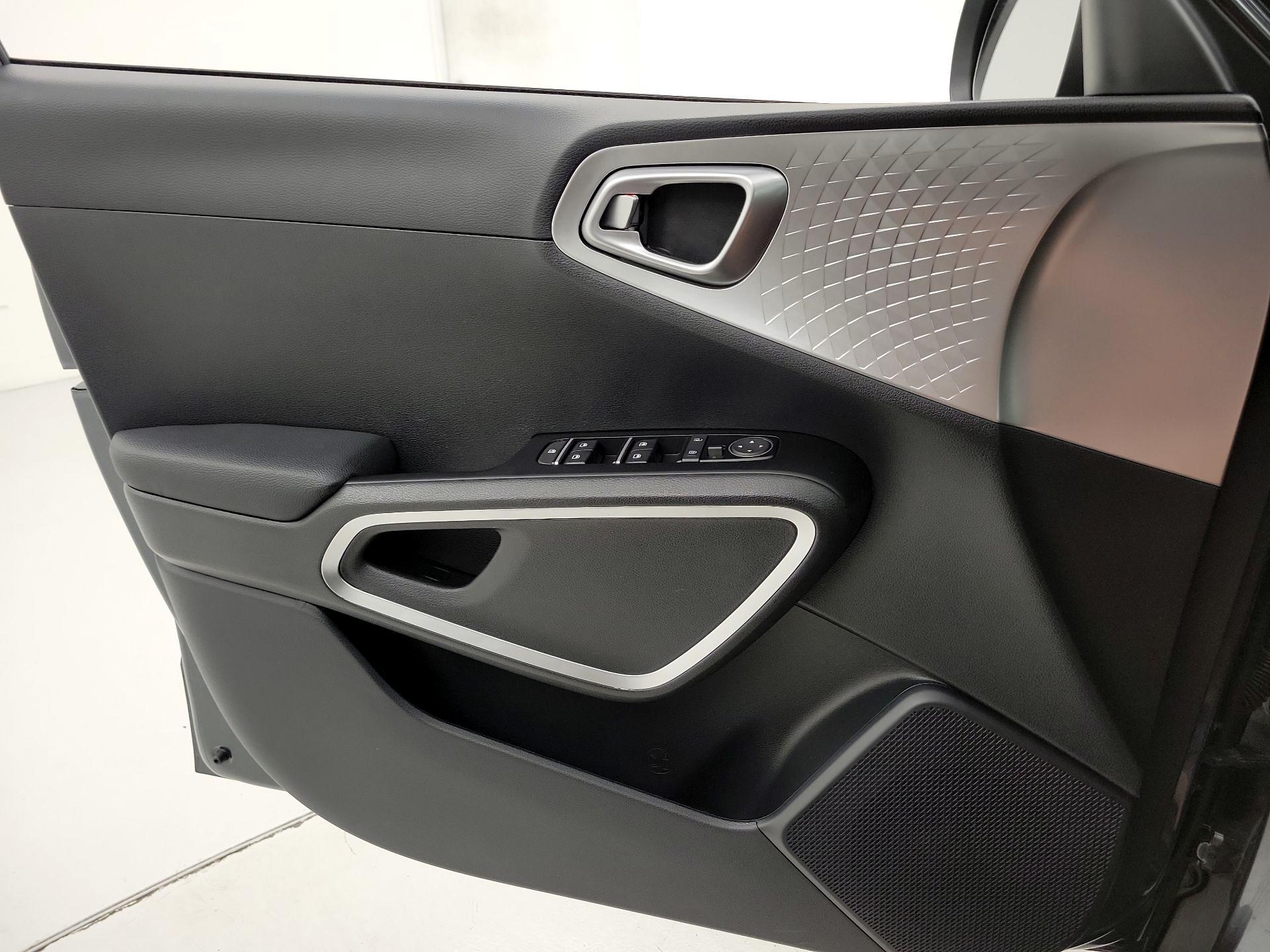 Thumbnail: 2025 Kia Soul - 12