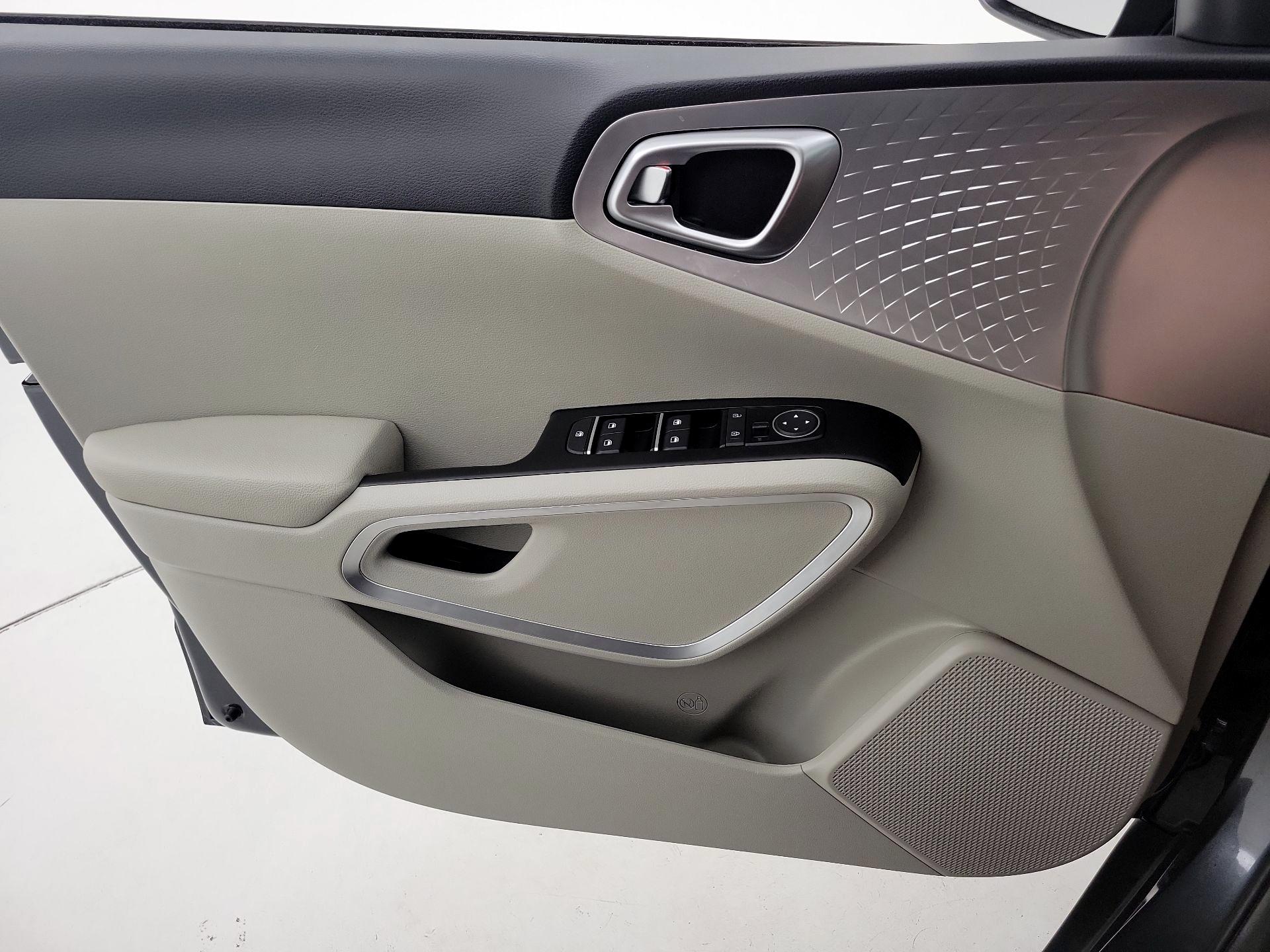 Thumbnail: 2025 Kia Soul - 12