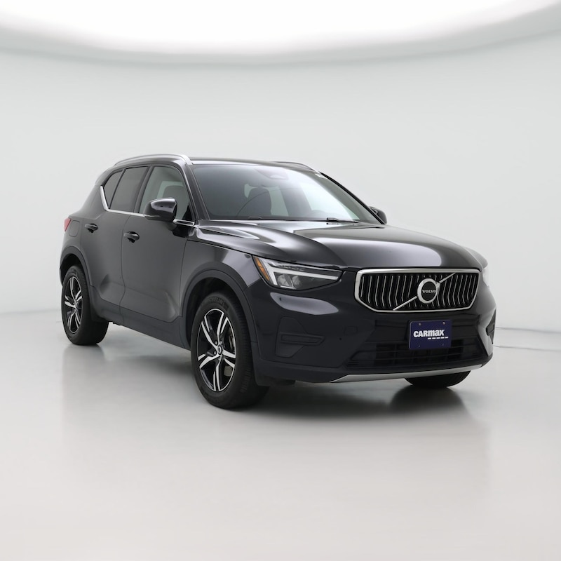 2025 Volvo XC40 B5 Core Bright Theme