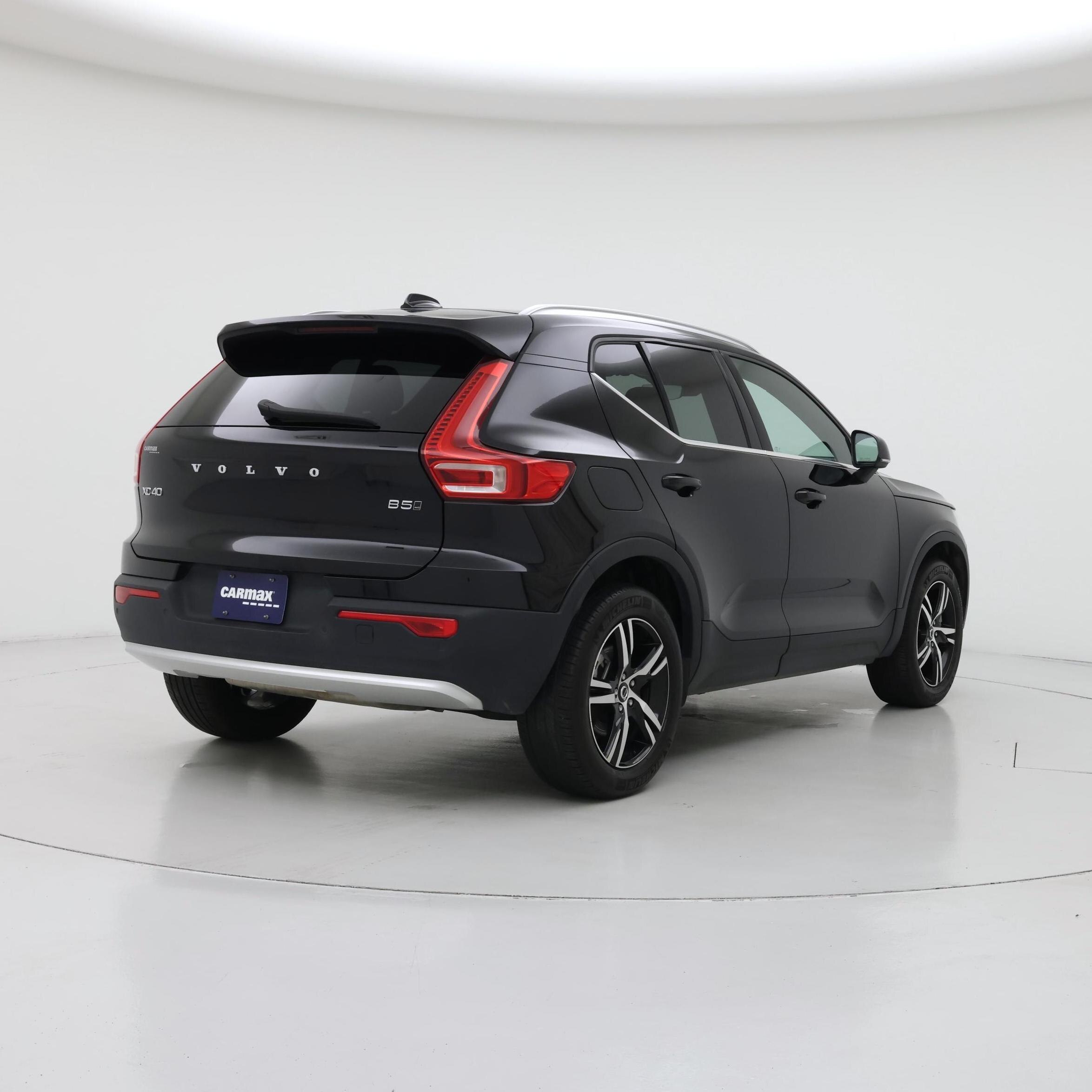 Thumbnail: 2025 Volvo XC40 - 8