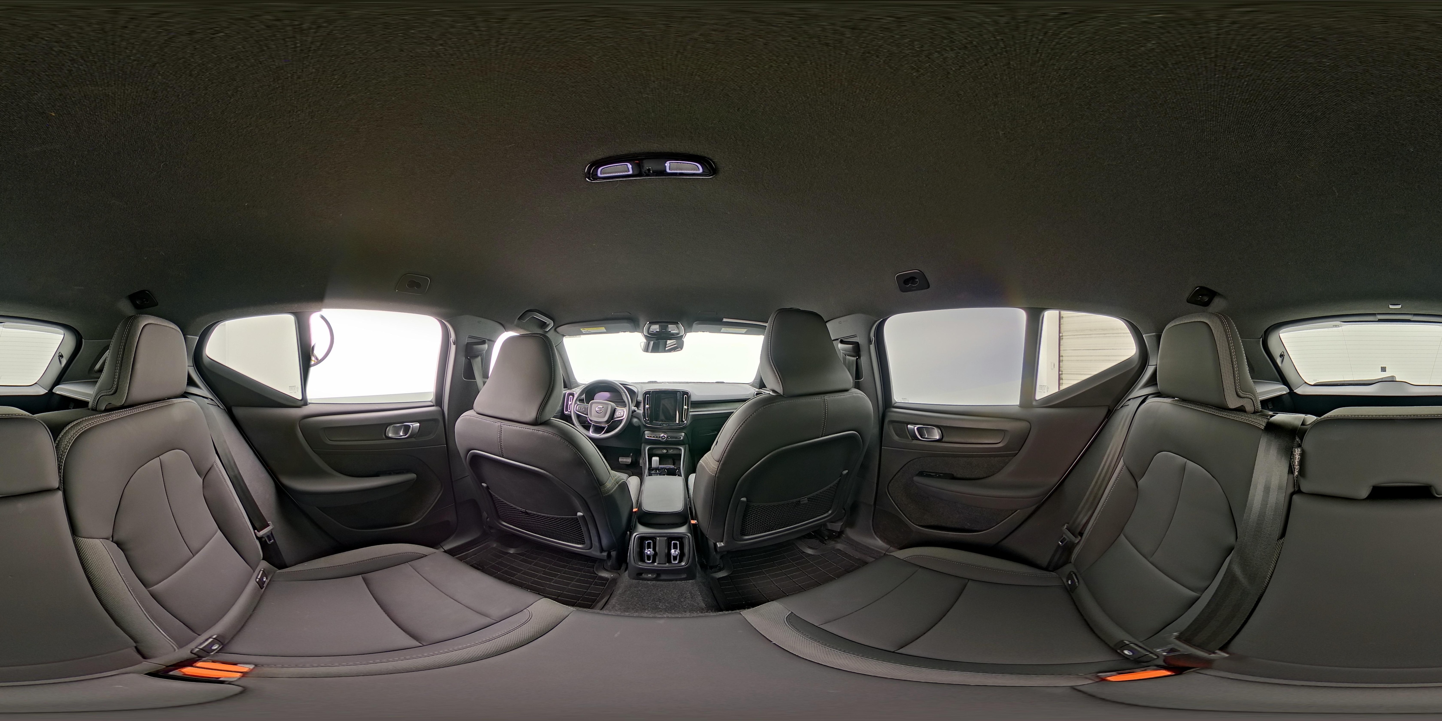 2023 Volvo XC40 Core - Photo 25