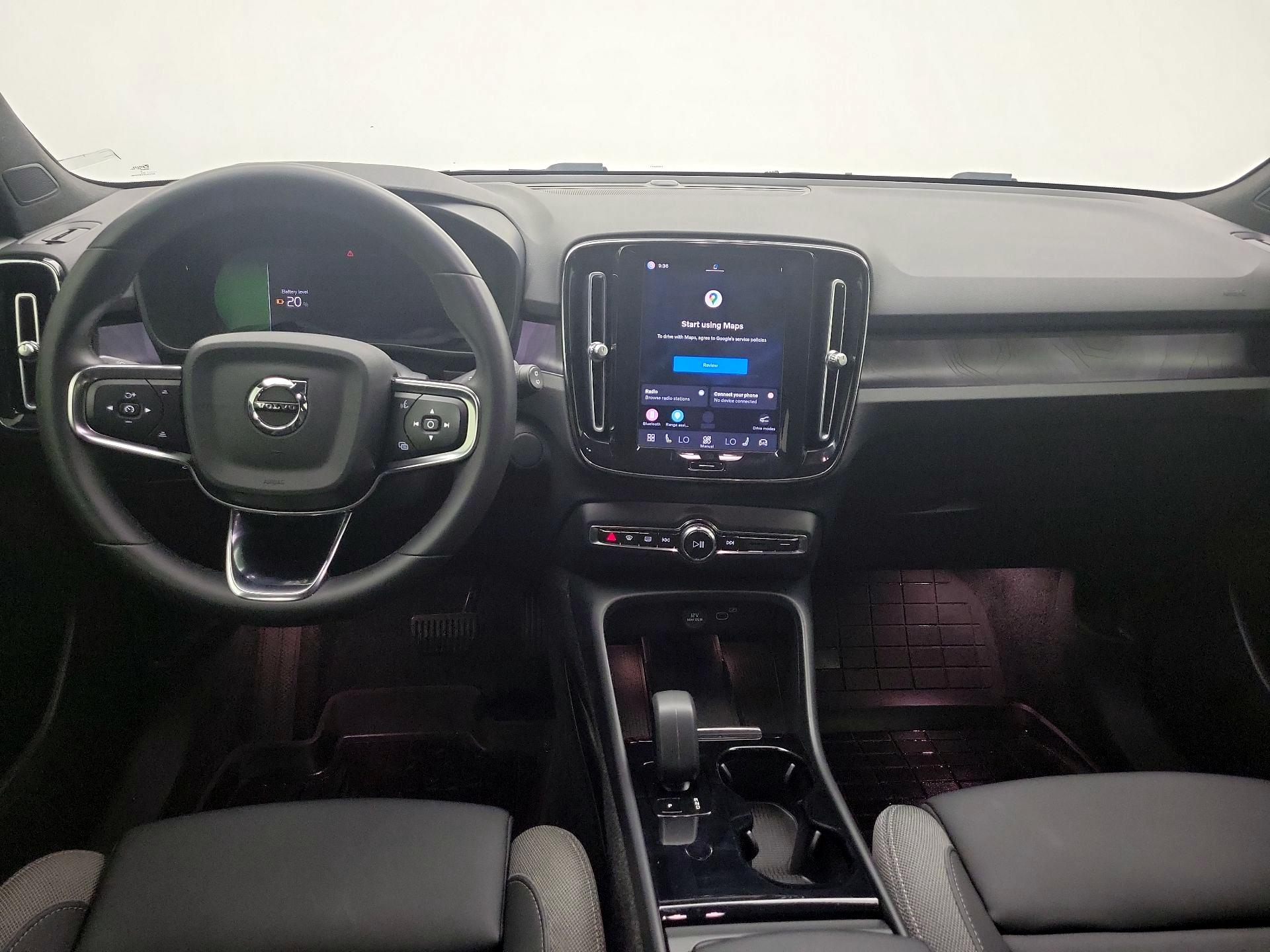 Thumbnail: 2023 Volvo XC40 - 9