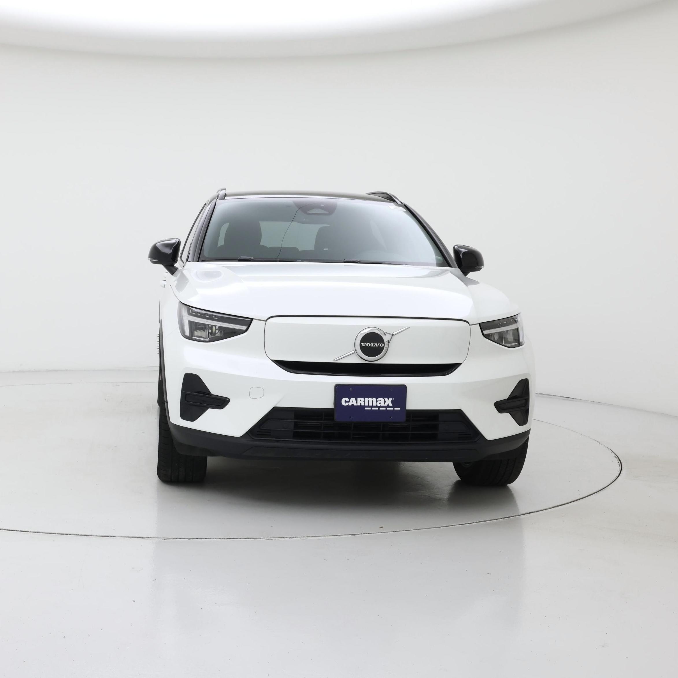 Thumbnail: 2023 Volvo XC40 - 5