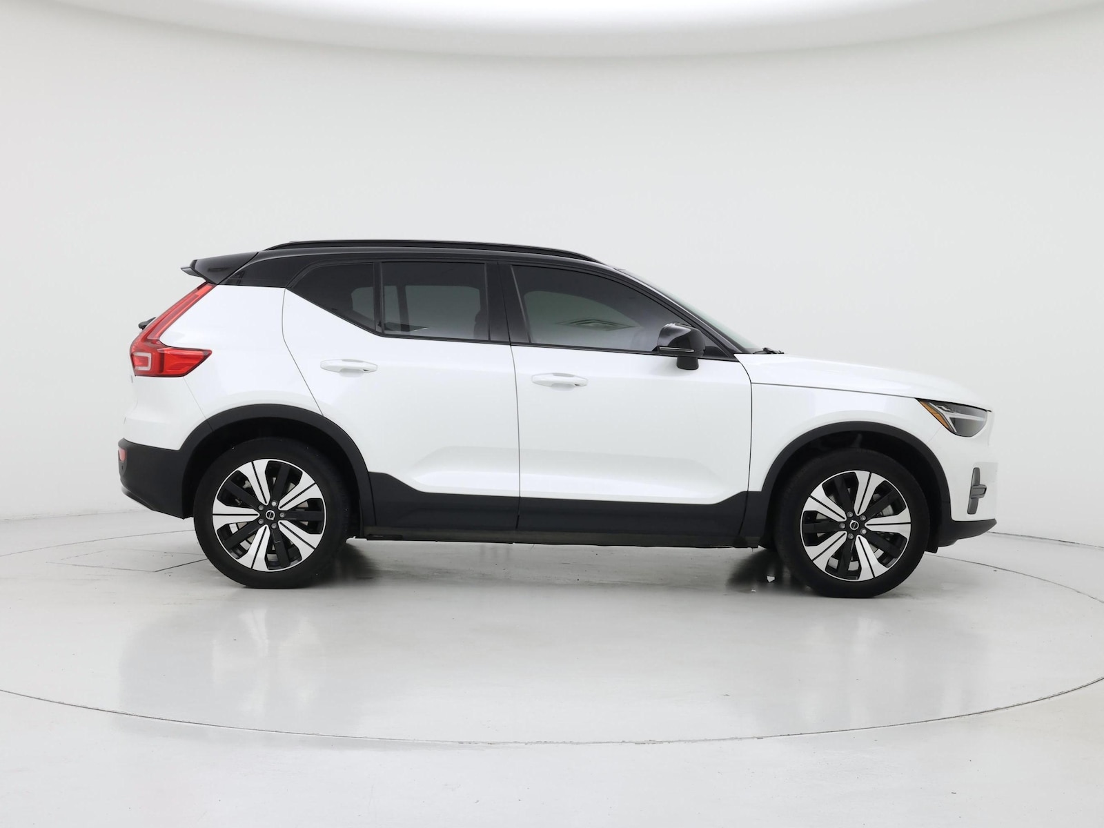 2023 Volvo XC40 Core - Photo 8