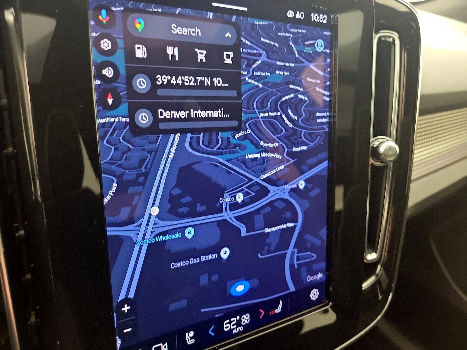 2025 Volvo XC40 Plus - Photo 15