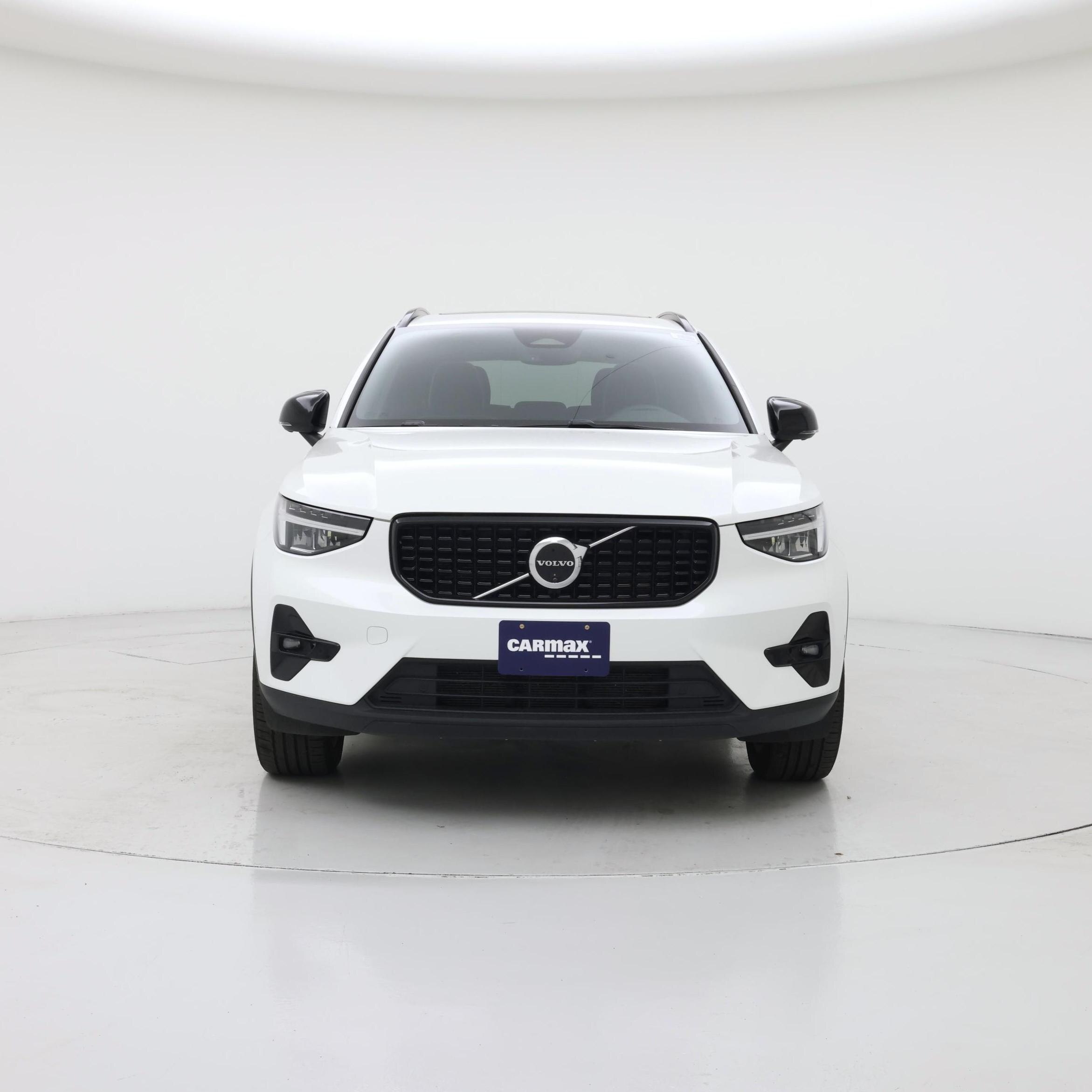 Thumbnail: 2025 Volvo XC40 - 5
