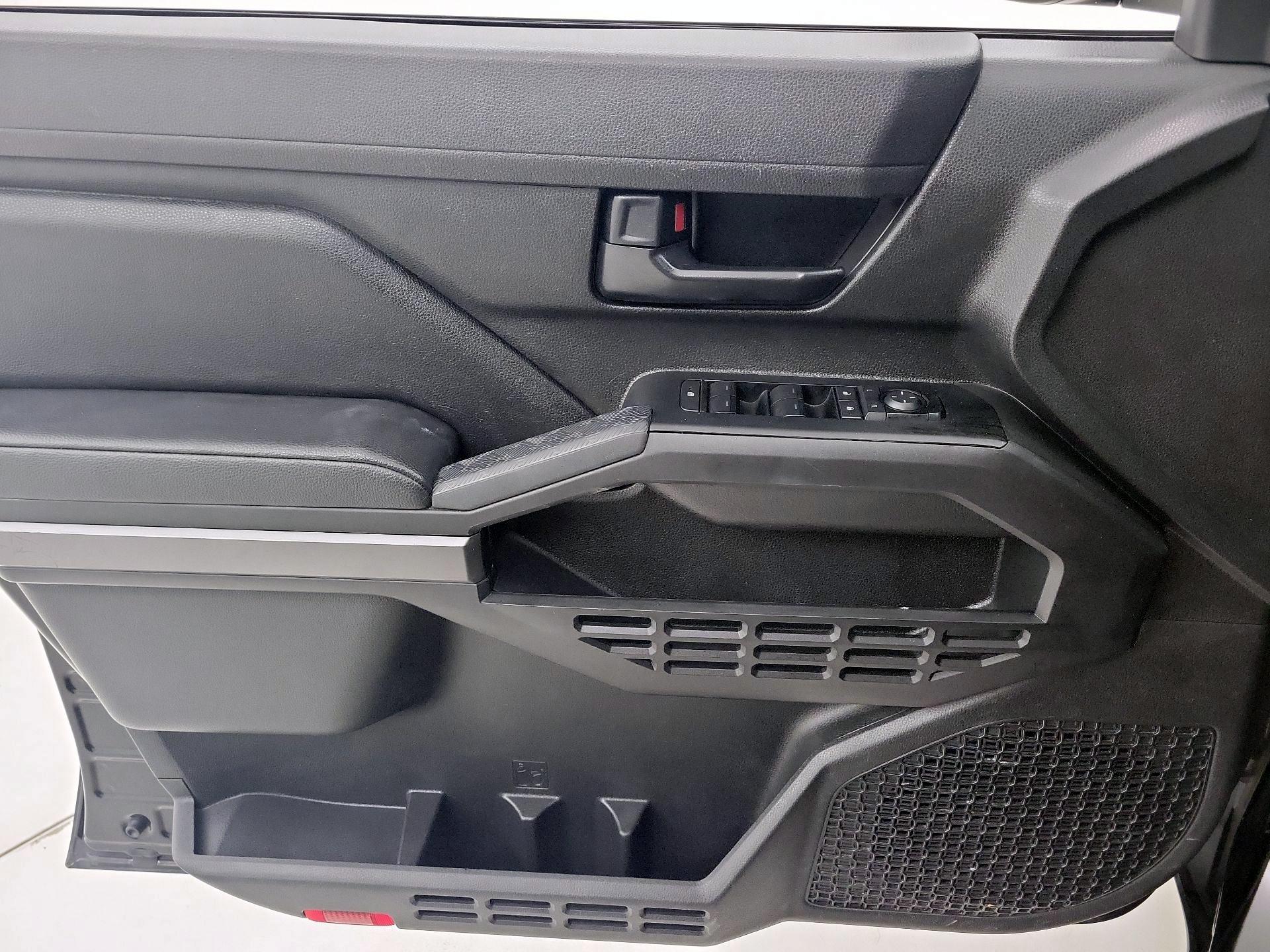 Thumbnail: 2025 Toyota Tacoma - 12