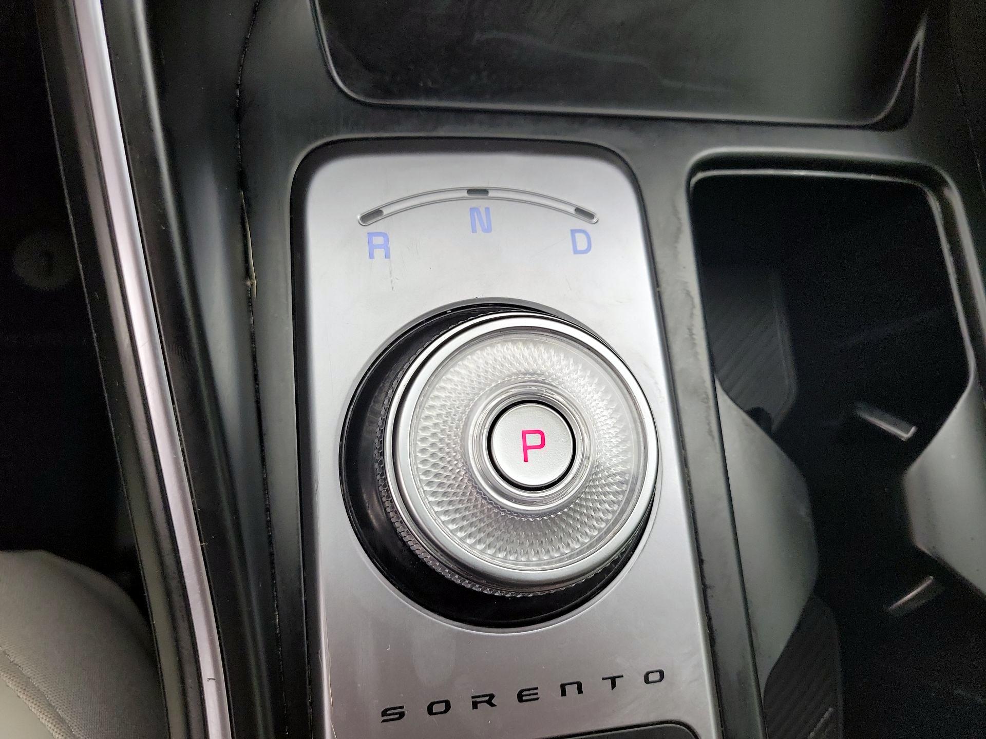 Thumbnail: 2025 Kia Sorento - 18