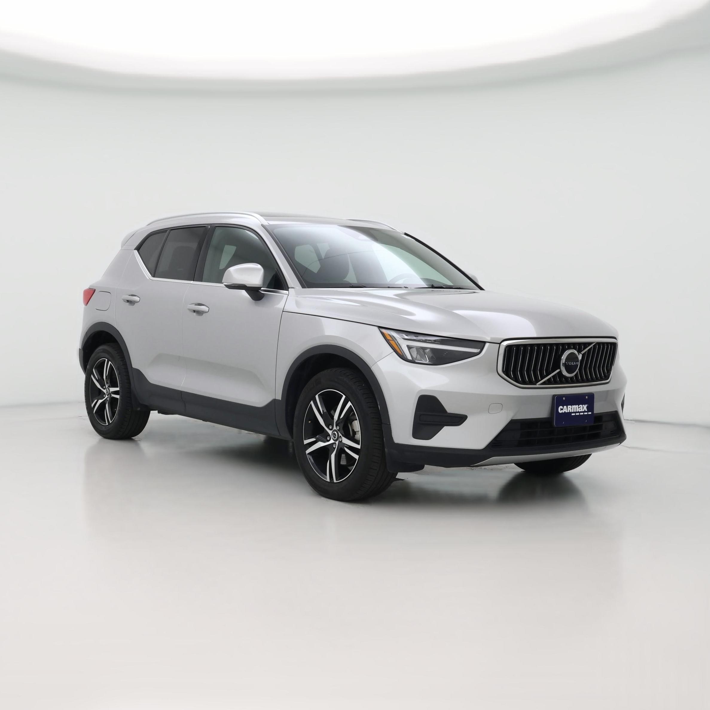 Thumbnail: 2025 Volvo XC40 - 1