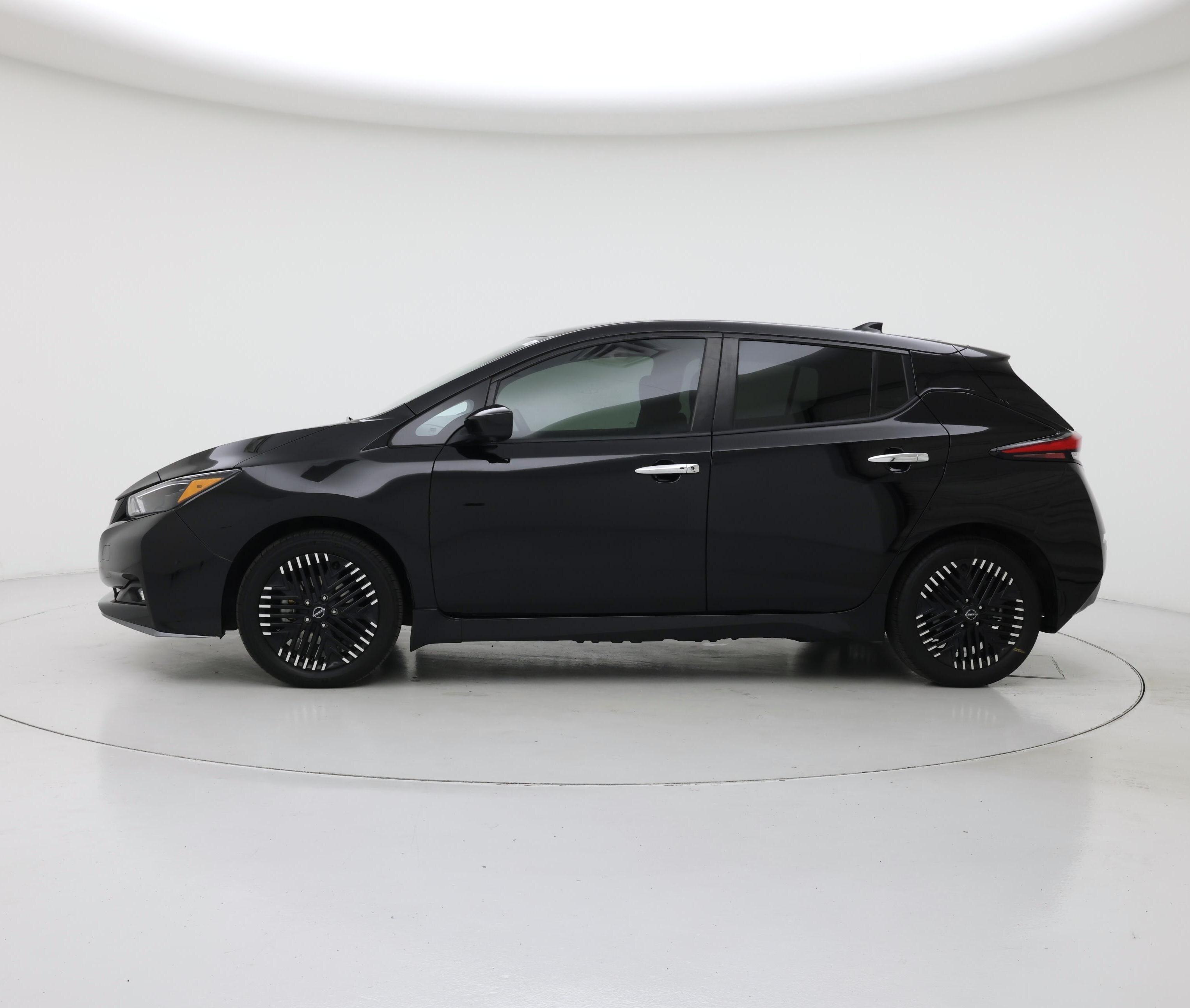 Thumbnail: 2024 Nissan Leaf - 3