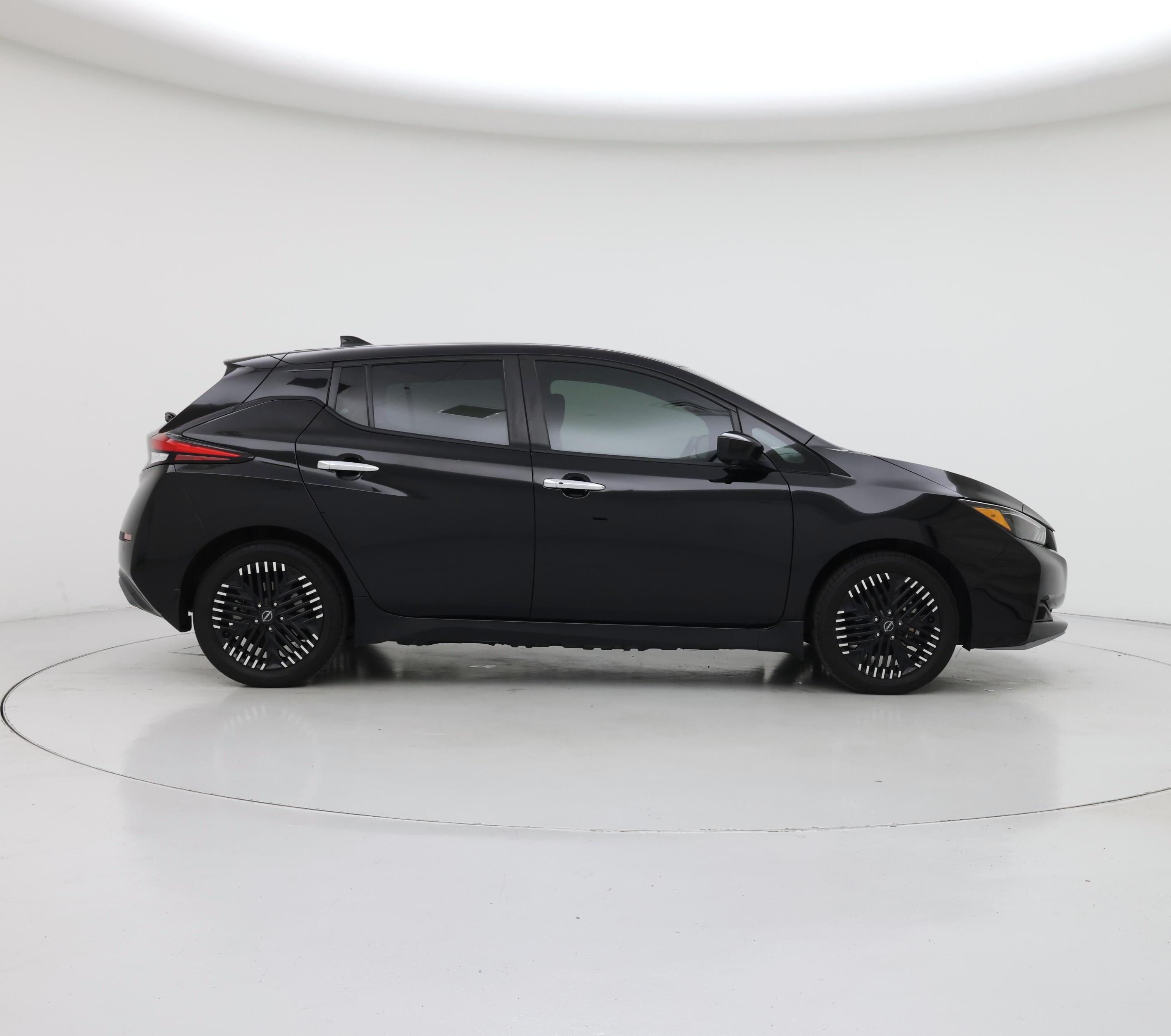 Thumbnail: 2024 Nissan Leaf - 7
