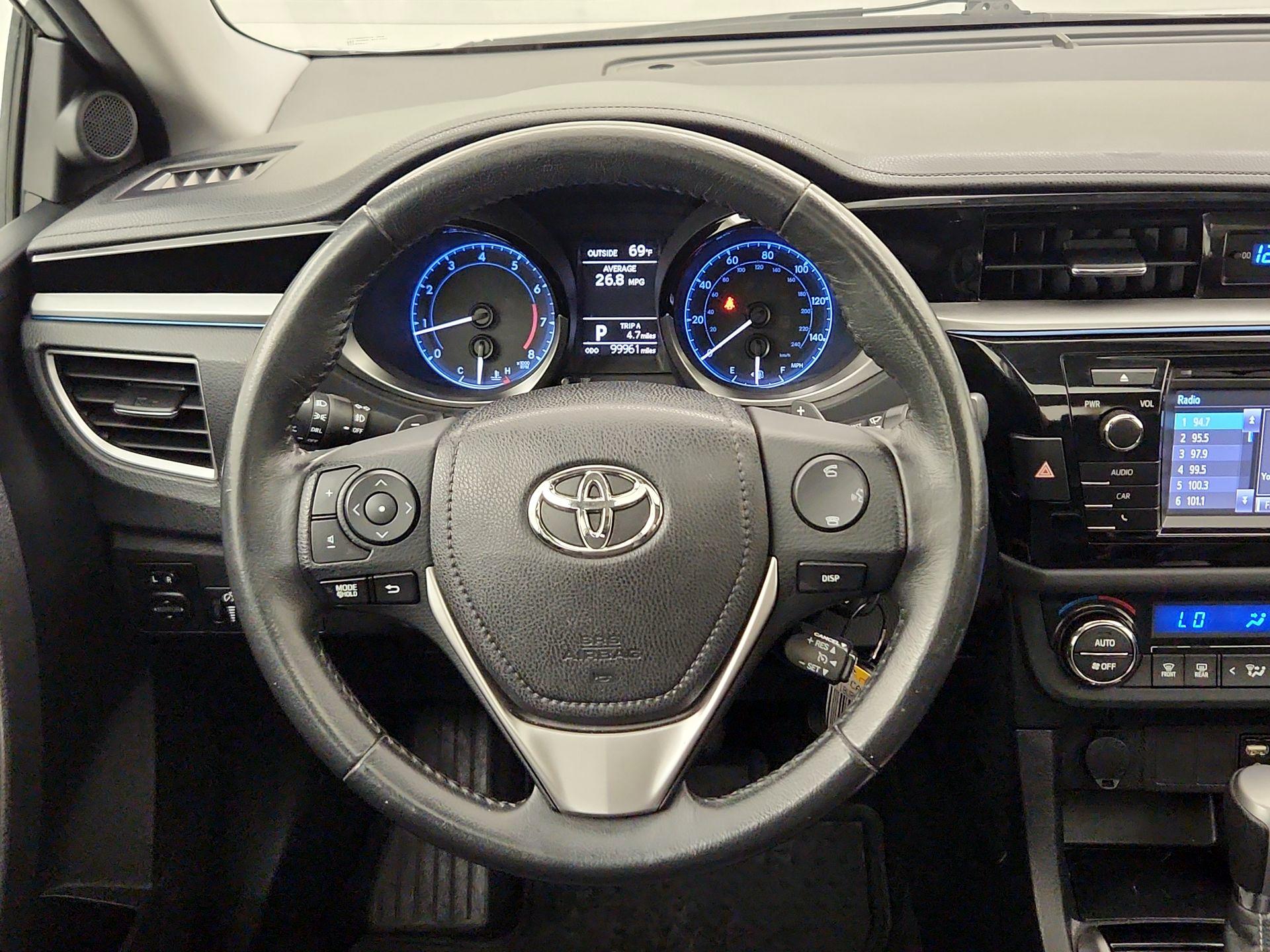 Thumbnail: 2015 Toyota Corolla - 10