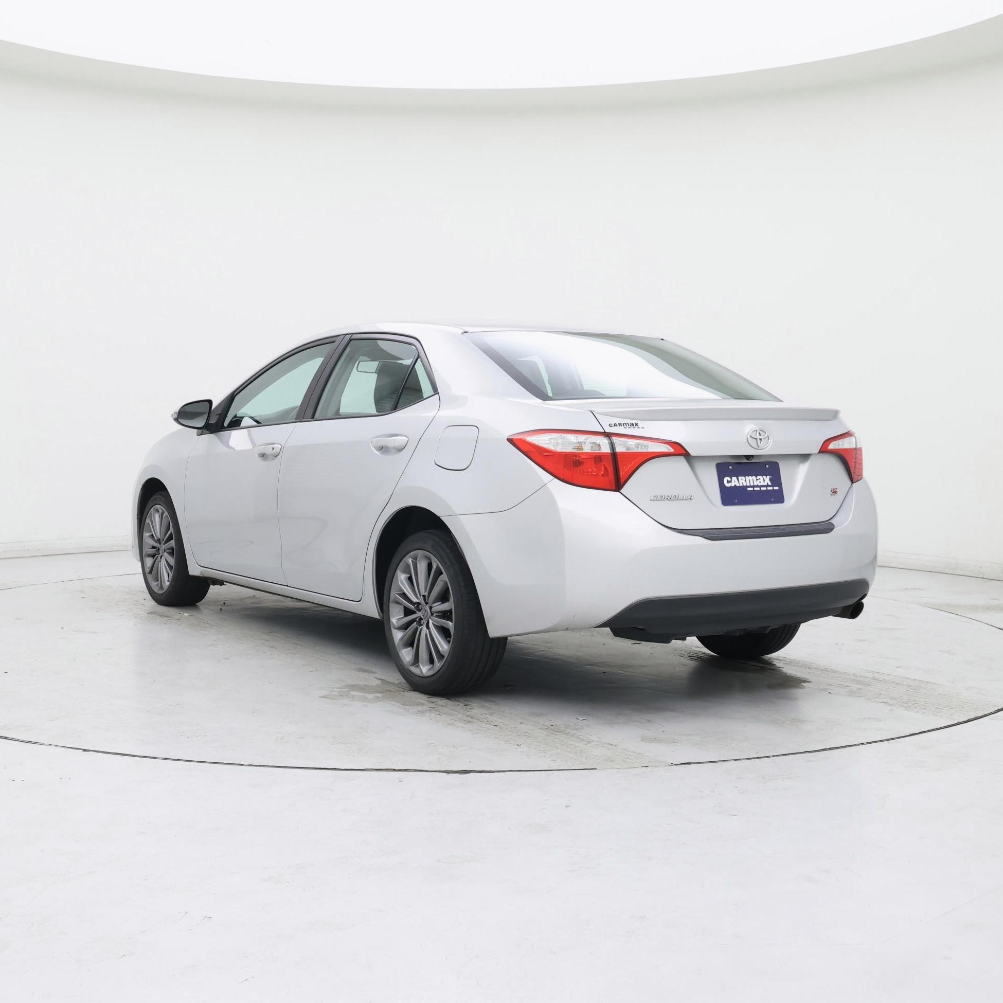 Thumbnail: 2015 Toyota Corolla - 2