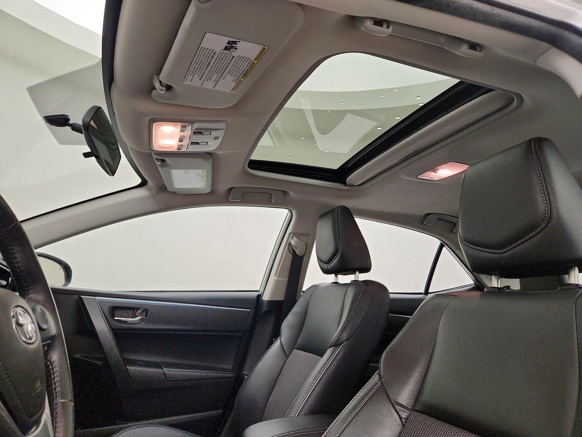 Thumbnail: 2015 Toyota Corolla - 19