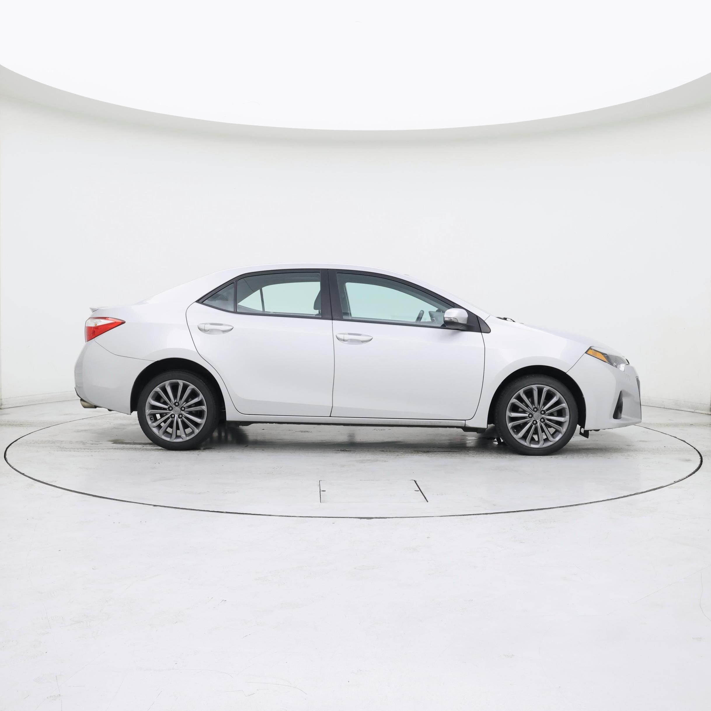 Thumbnail: 2015 Toyota Corolla - 7