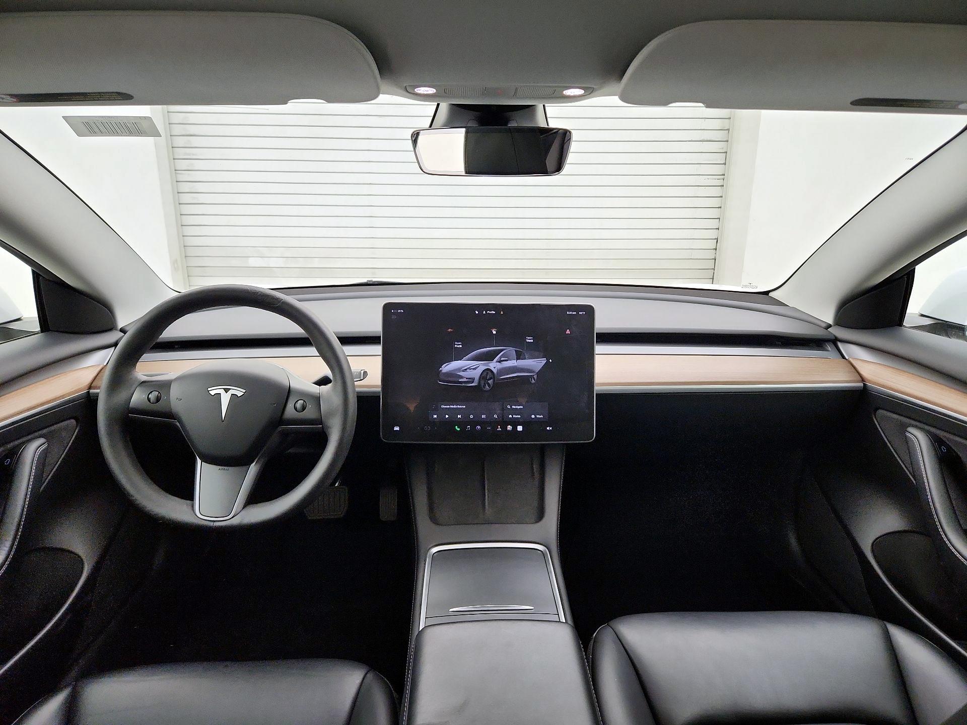 Thumbnail: 2023 Tesla Model 3 - 9