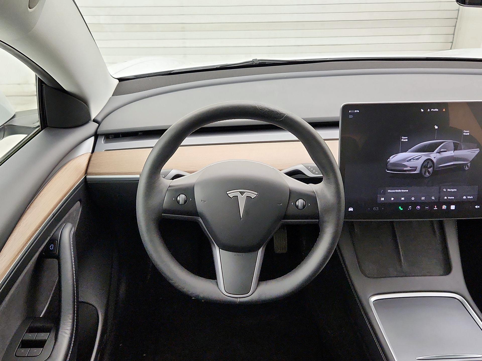Thumbnail: 2023 Tesla Model 3 - 10