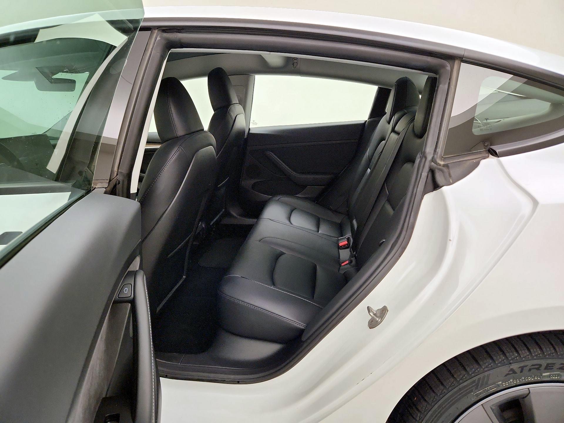 Thumbnail: 2023 Tesla Model 3 - 20