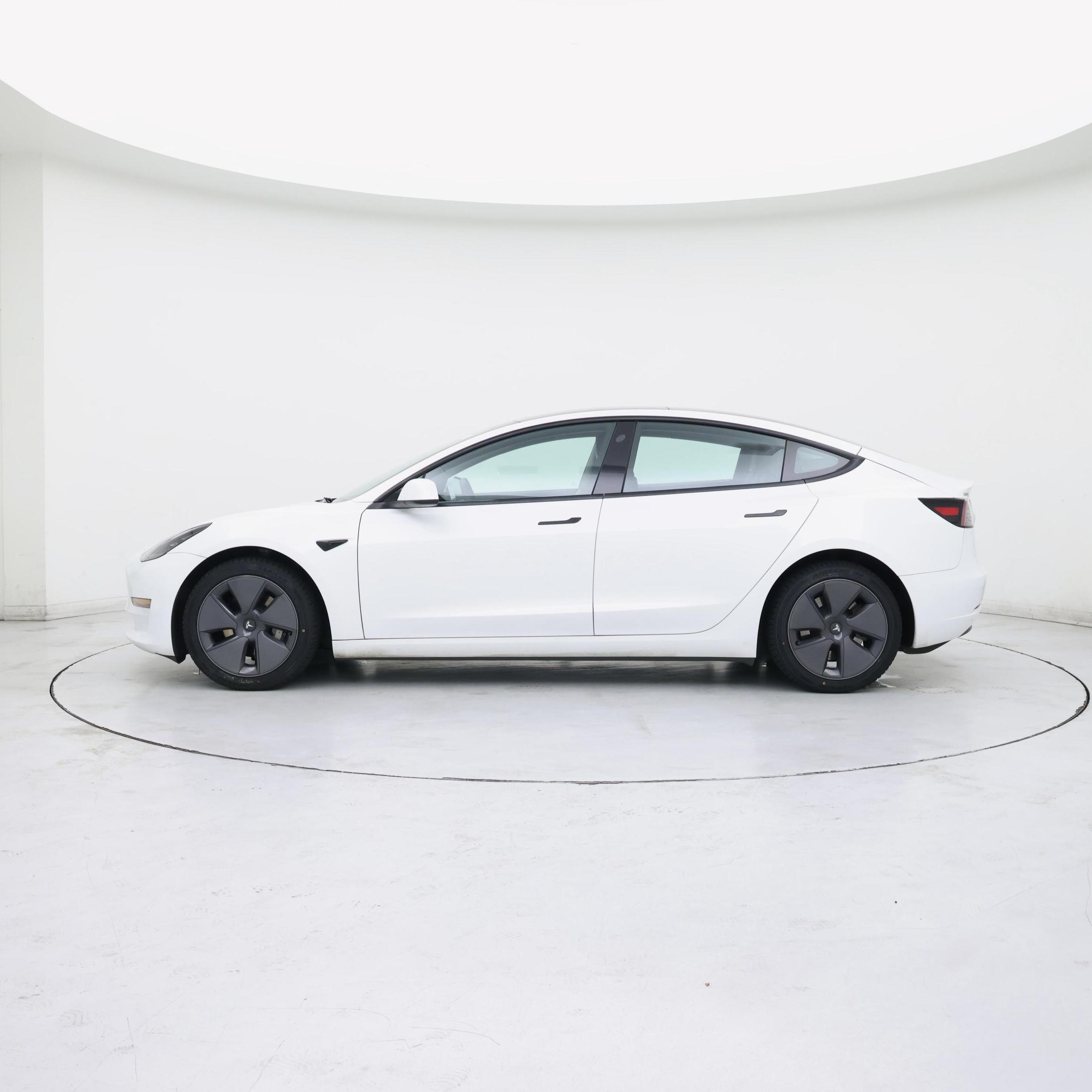 Thumbnail: 2023 Tesla Model 3 - 3