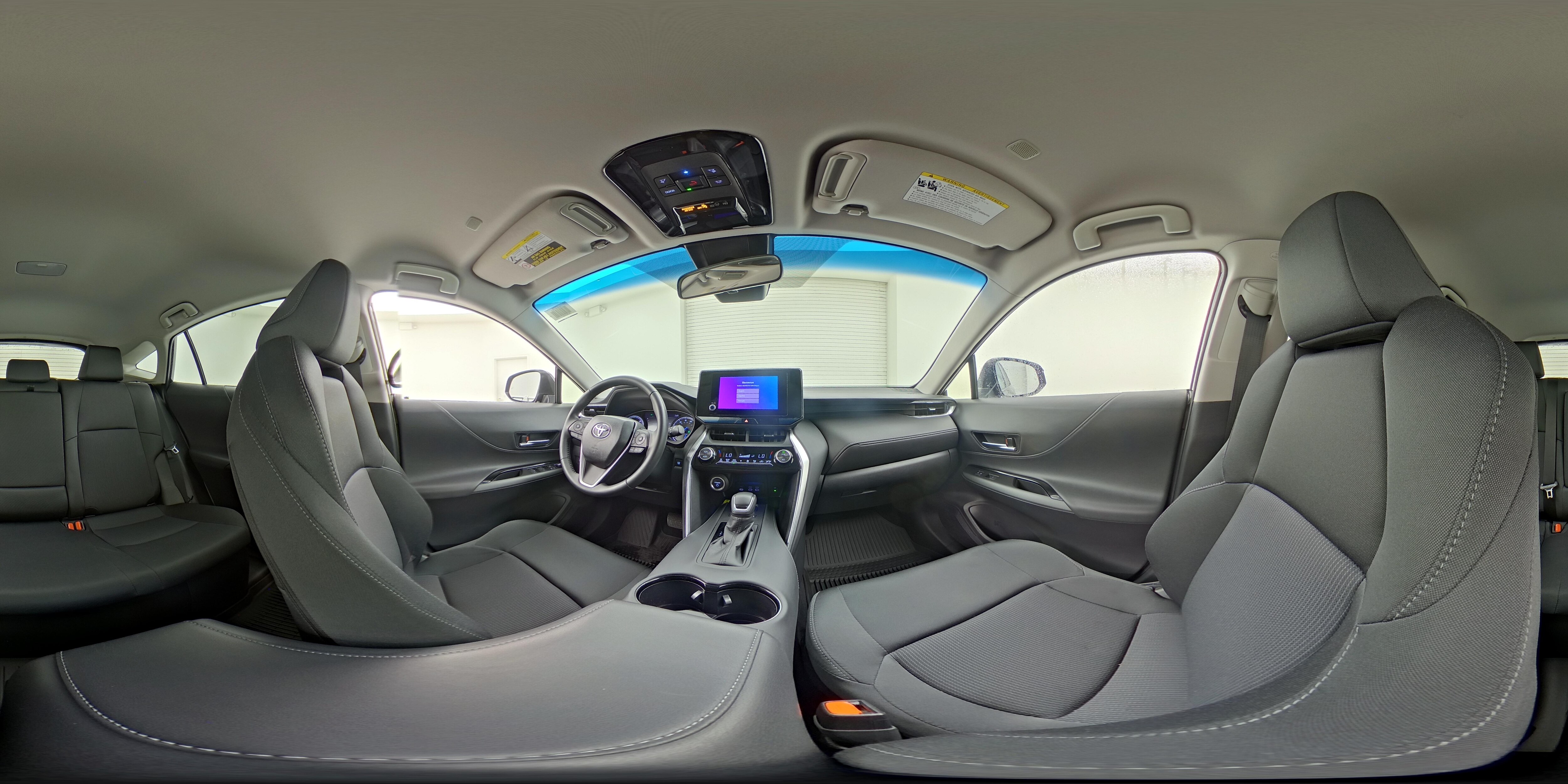2024 Toyota Venza LE - Photo 24