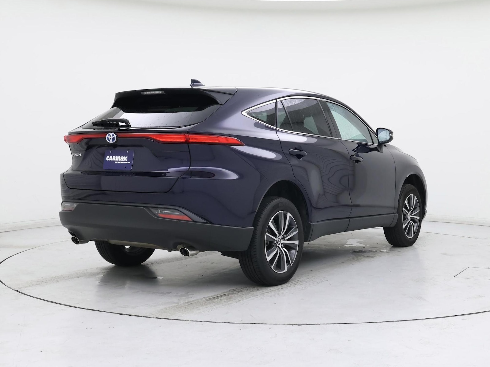 2024 Toyota Venza LE - Photo 9