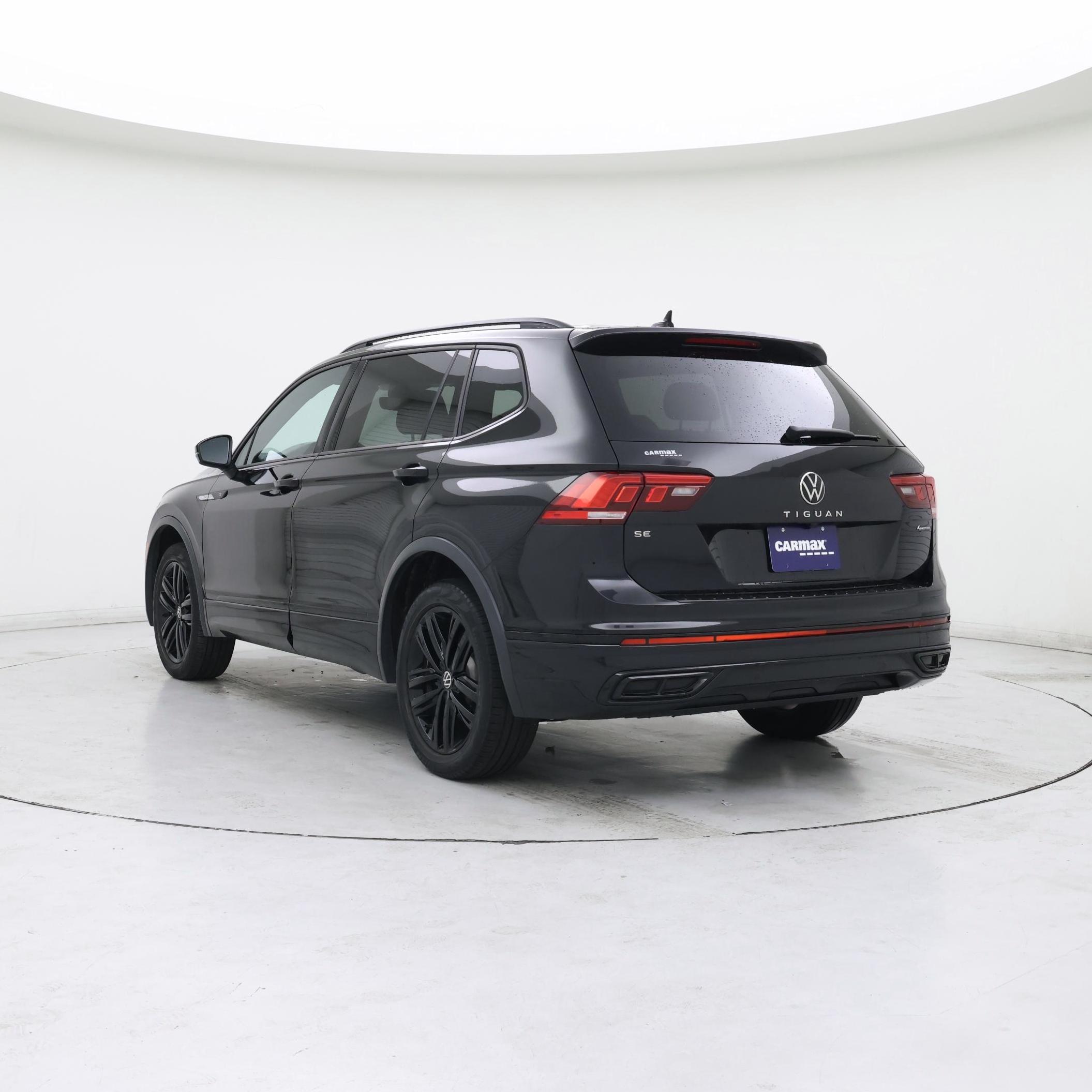 Thumbnail: 2022 Volkswagen Tiguan - 2