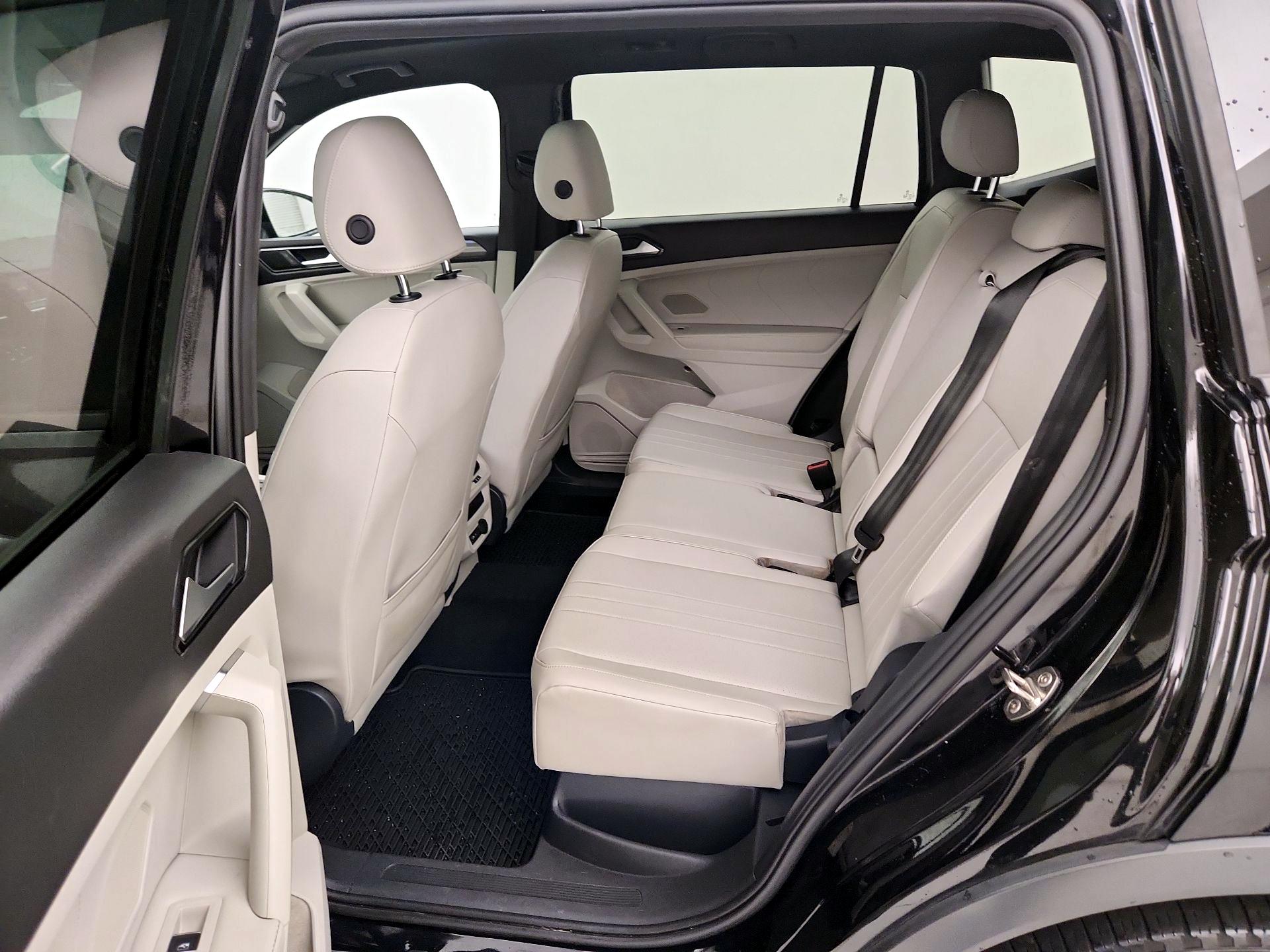 Thumbnail: 2022 Volkswagen Tiguan - 20