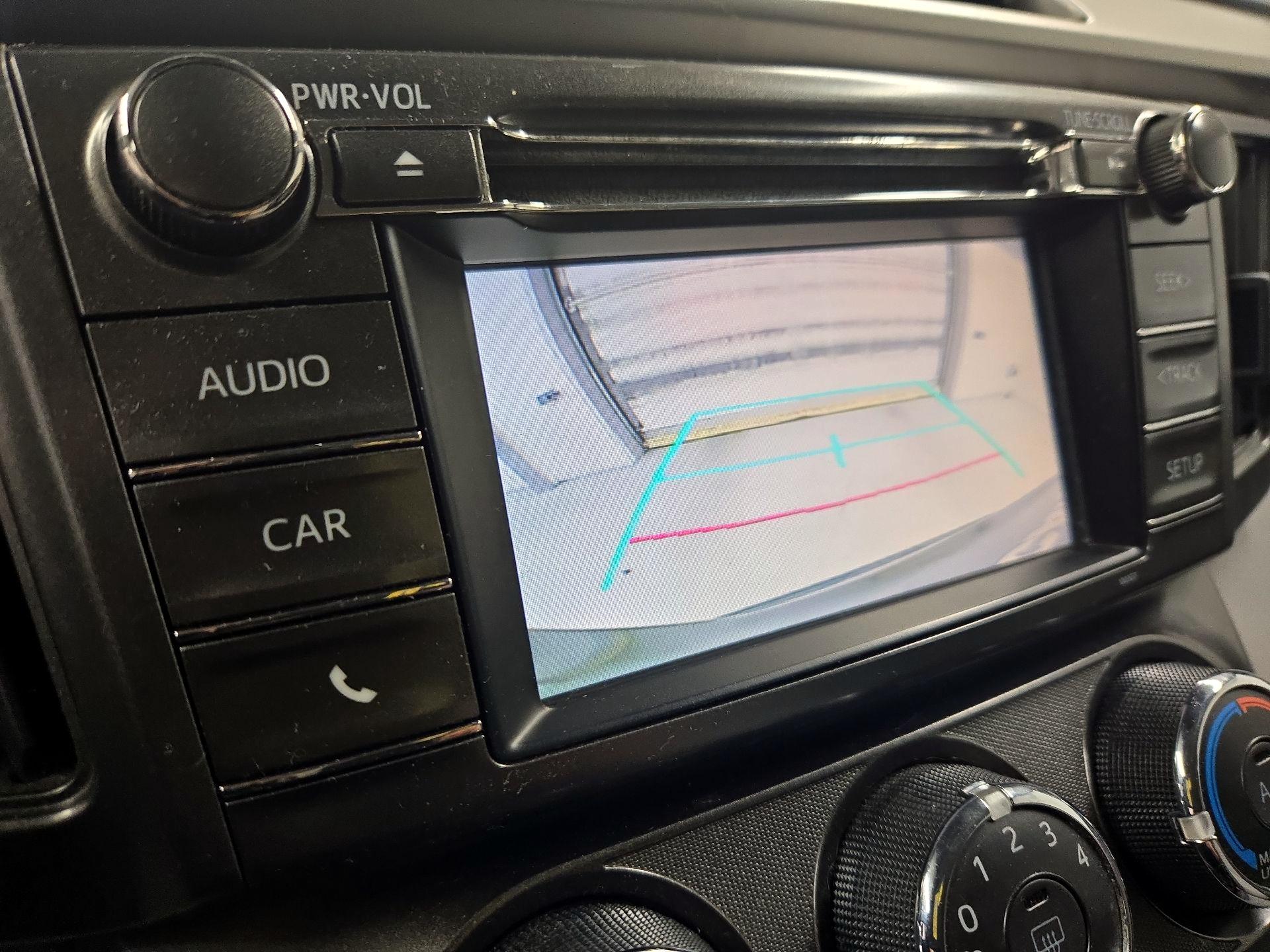 Thumbnail: 2015 Toyota RAV4 - 14