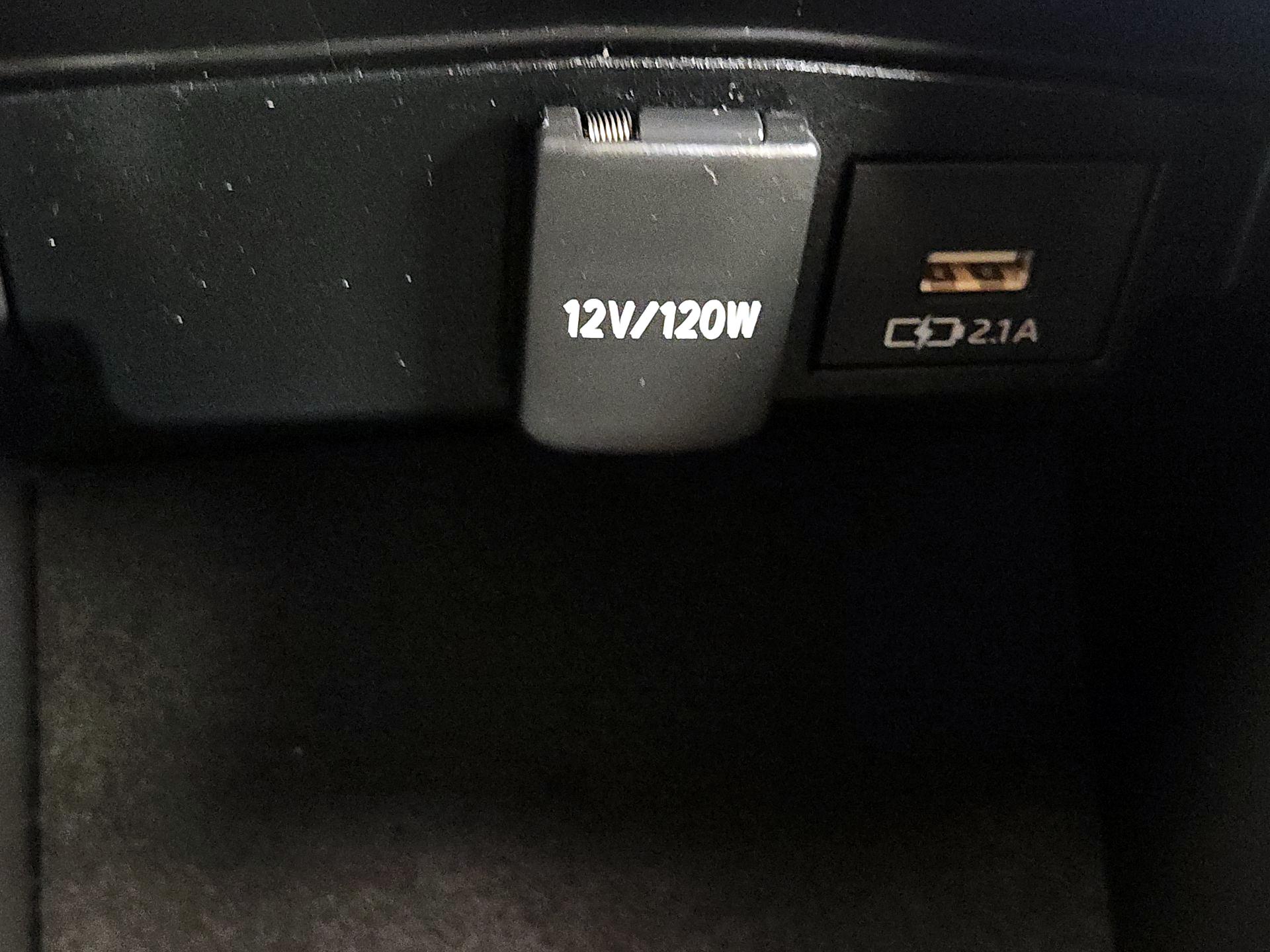 Thumbnail: 2021 Toyota Corolla - 18