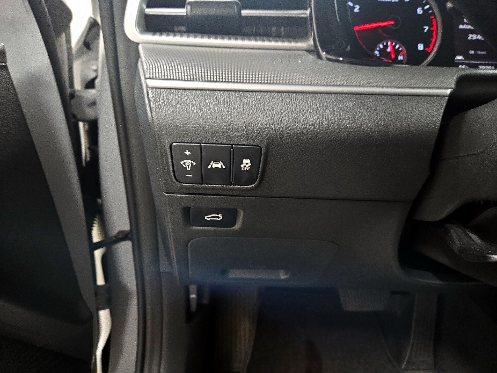 Thumbnail: 2021 Kia K5 - 13
