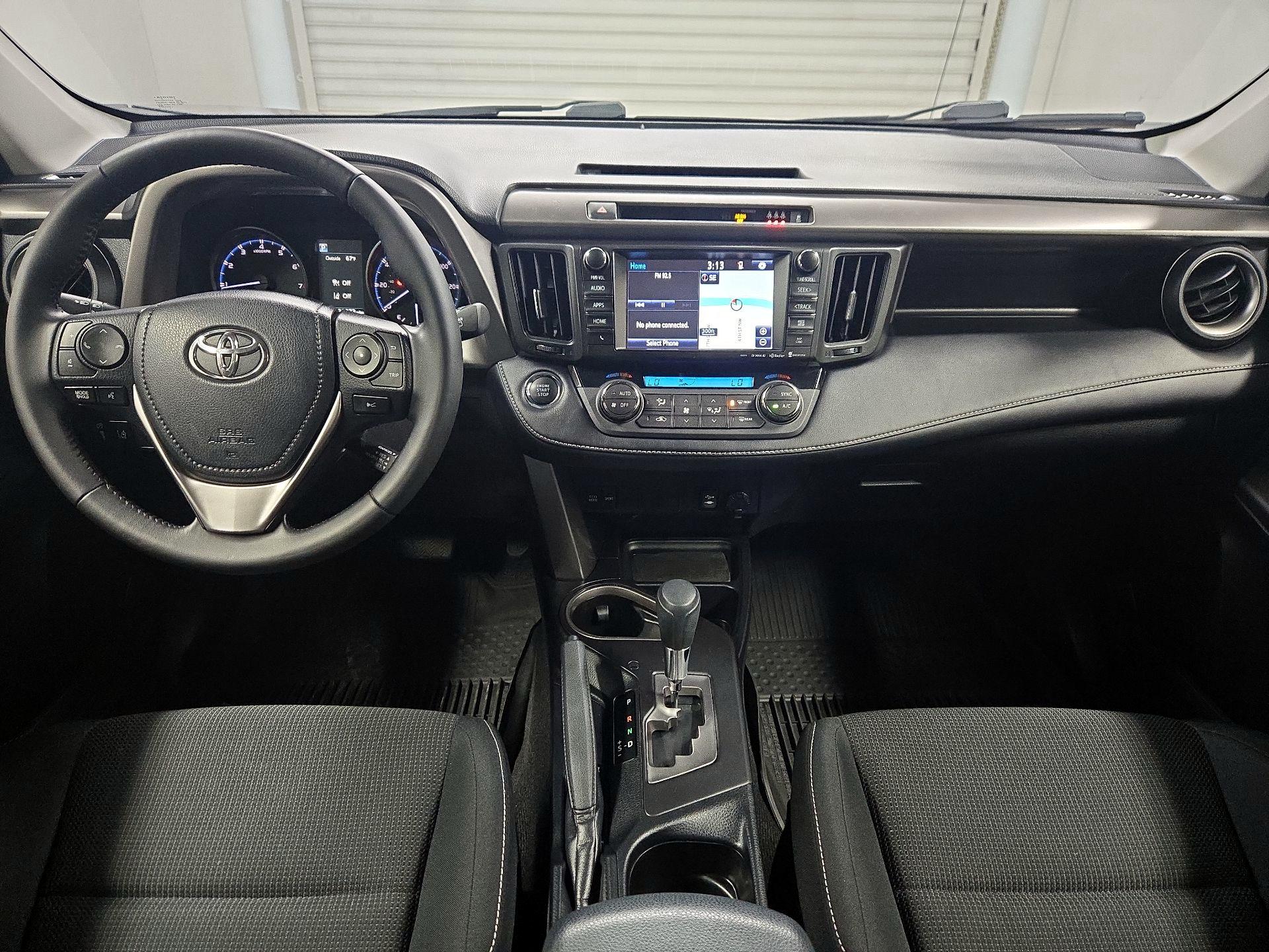 Thumbnail: 2017 Toyota RAV4 - 9