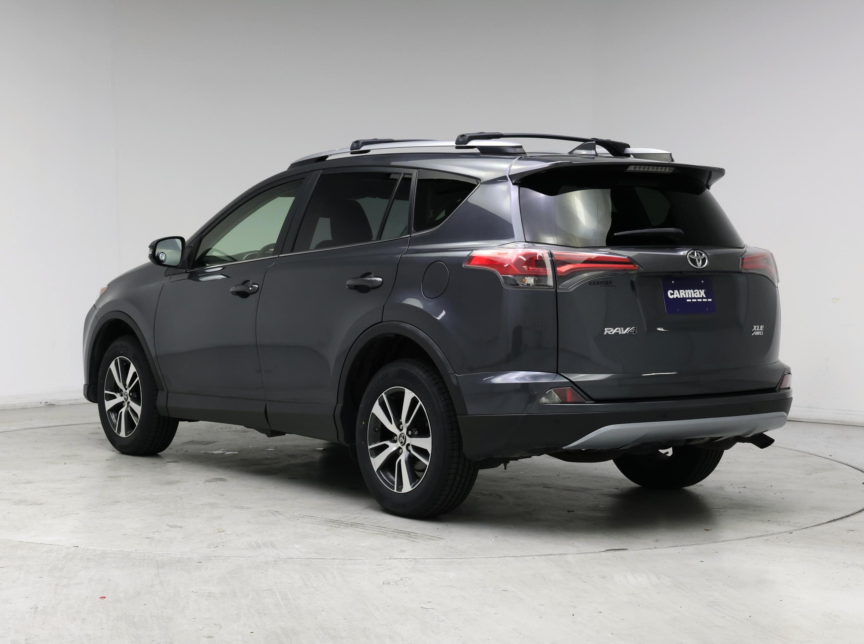 Thumbnail: 2017 Toyota RAV4 - 2