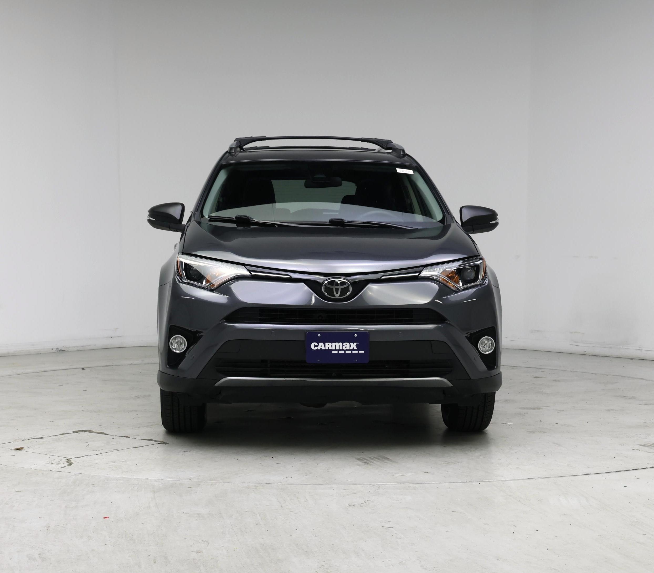 Thumbnail: 2017 Toyota RAV4 - 5