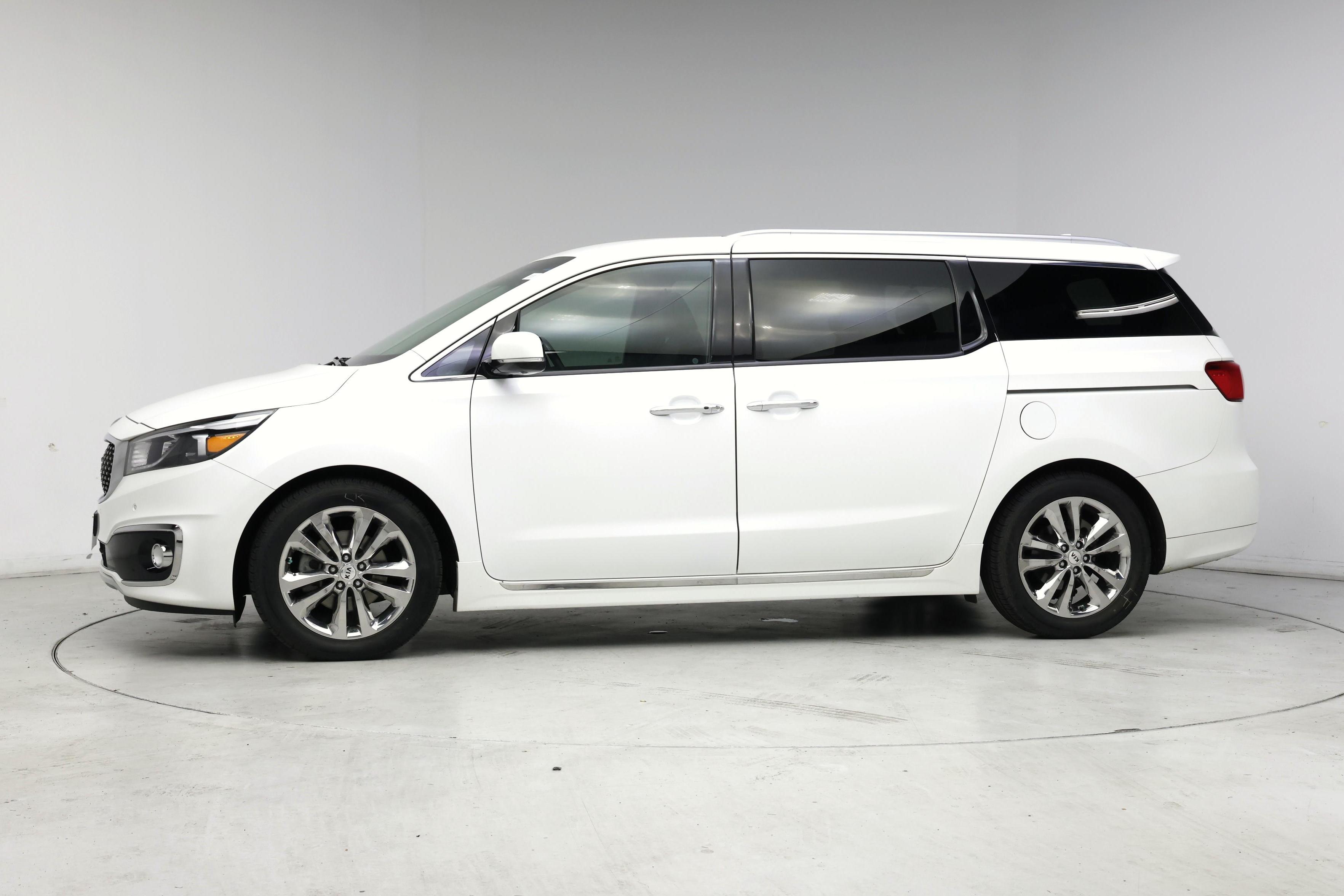 Thumbnail: 2018 Kia Sedona - 3