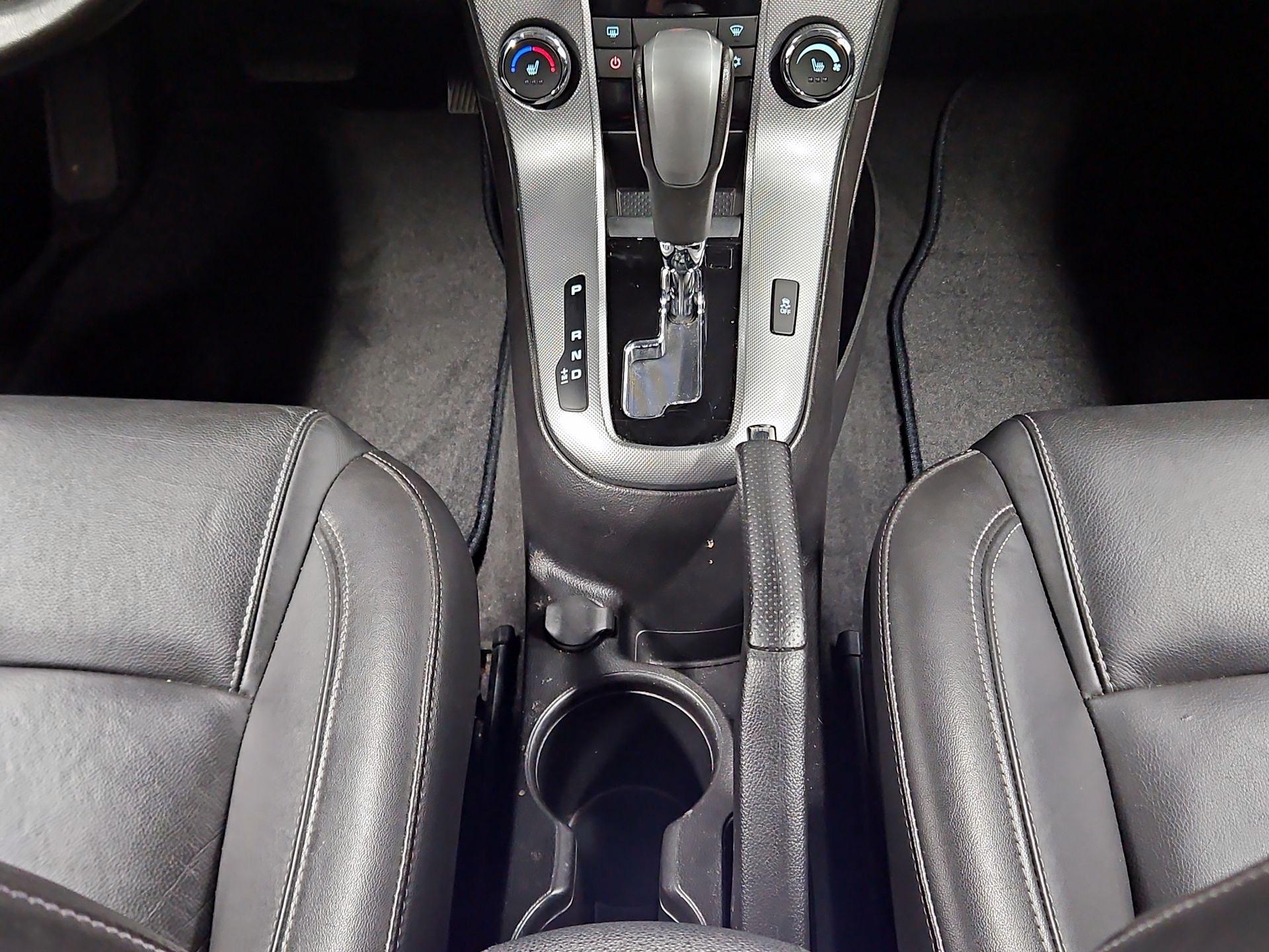 Thumbnail: 2015 Chevrolet Cruze - 17