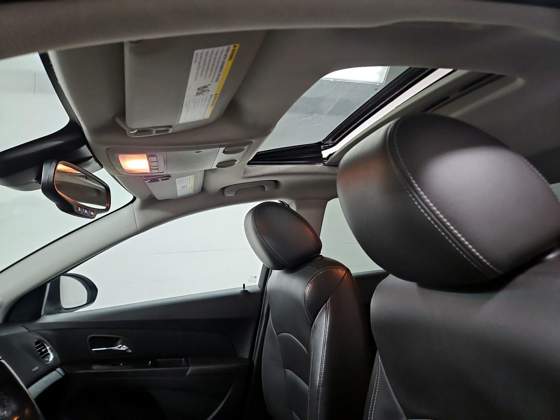 Thumbnail: 2015 Chevrolet Cruze - 19