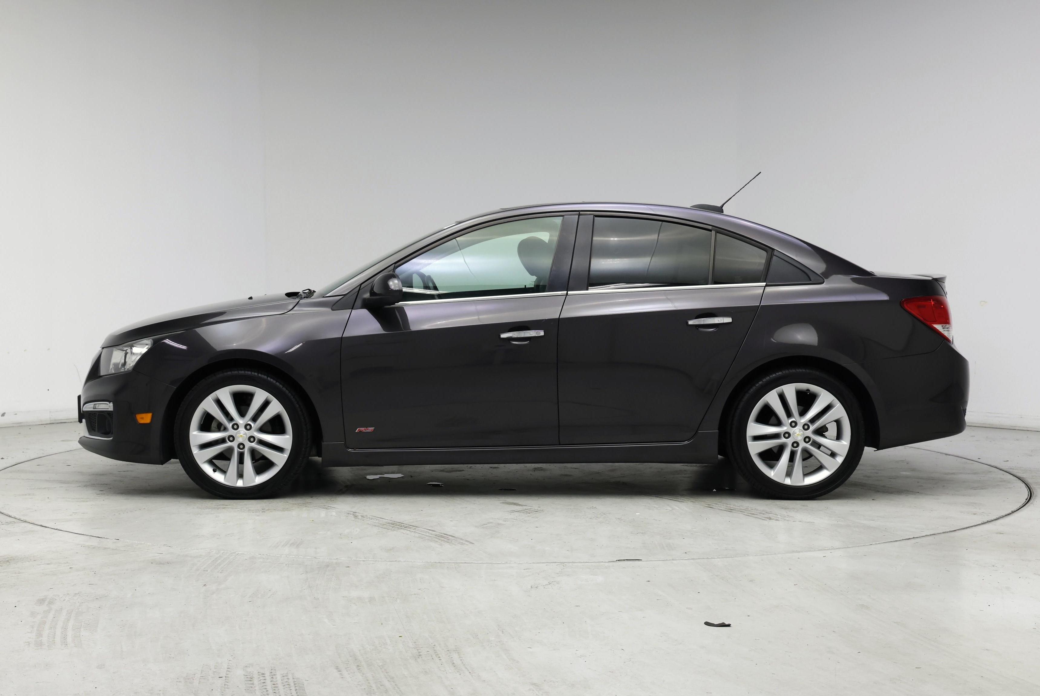 Thumbnail: 2015 Chevrolet Cruze - 3