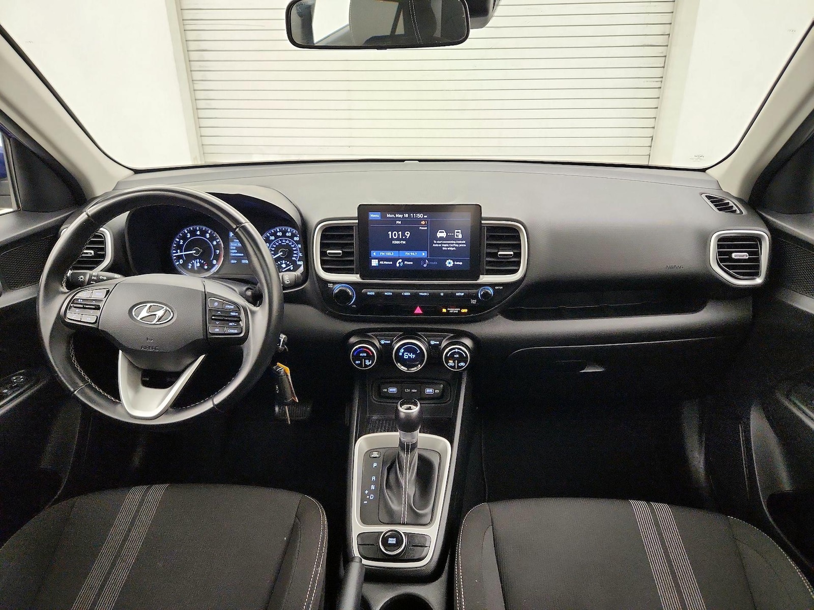 2022 Hyundai Venue SEL - Photo 10