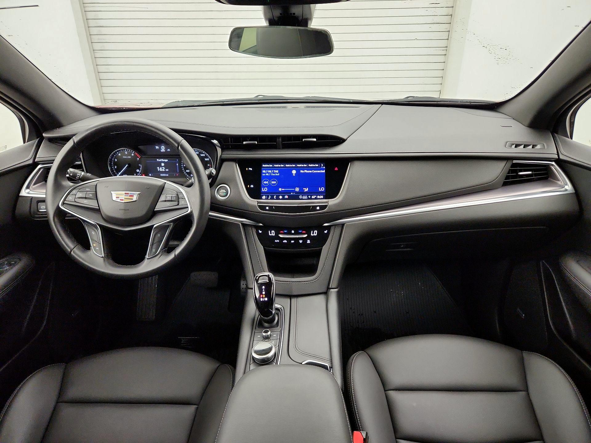 Thumbnail: 2023 Cadillac XT5 - 9