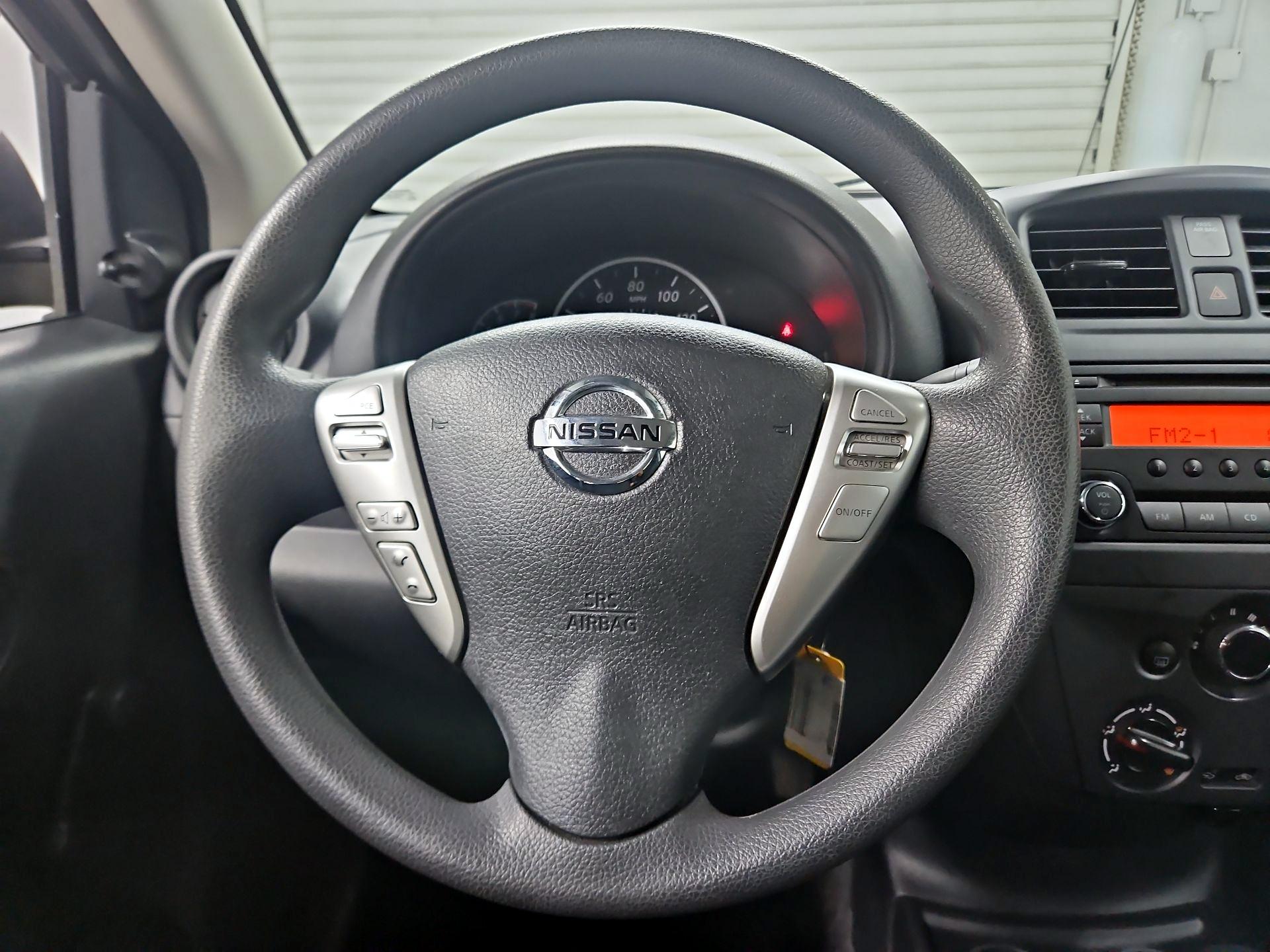 Thumbnail: 2015 Nissan Versa - 10