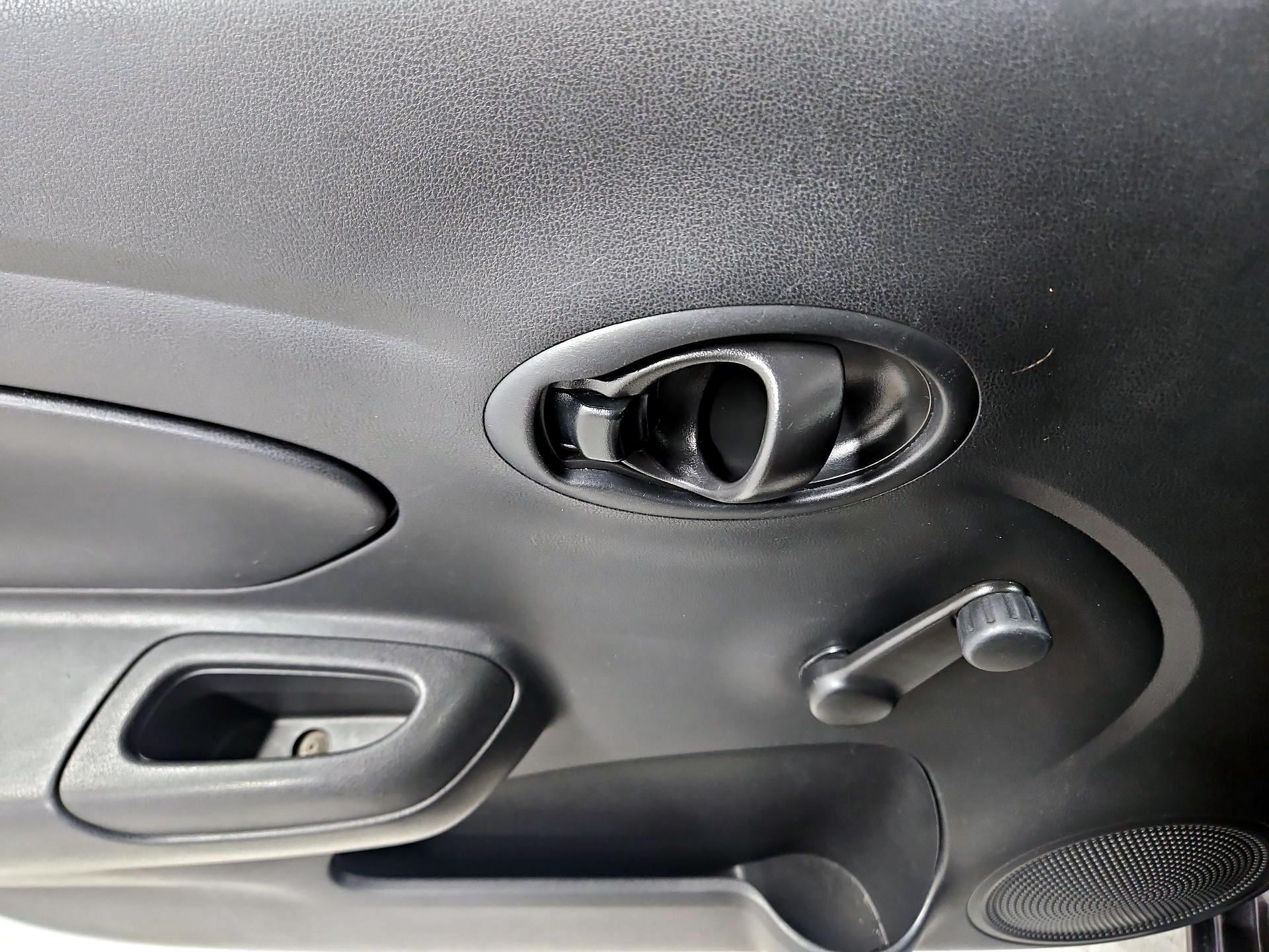 Thumbnail: 2015 Nissan Versa - 12