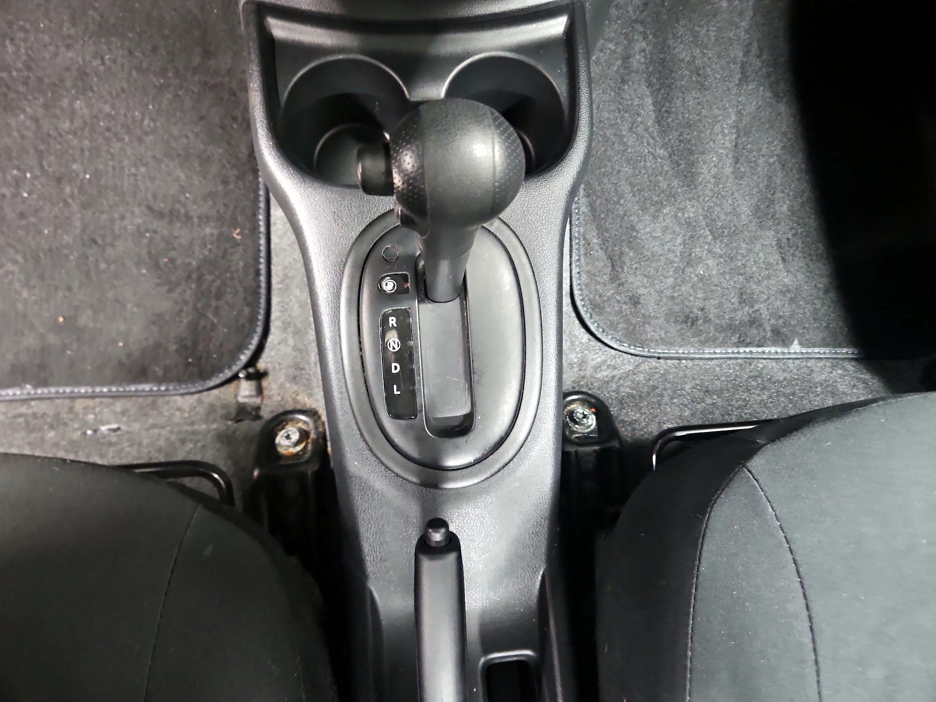 Thumbnail: 2015 Nissan Versa - 16