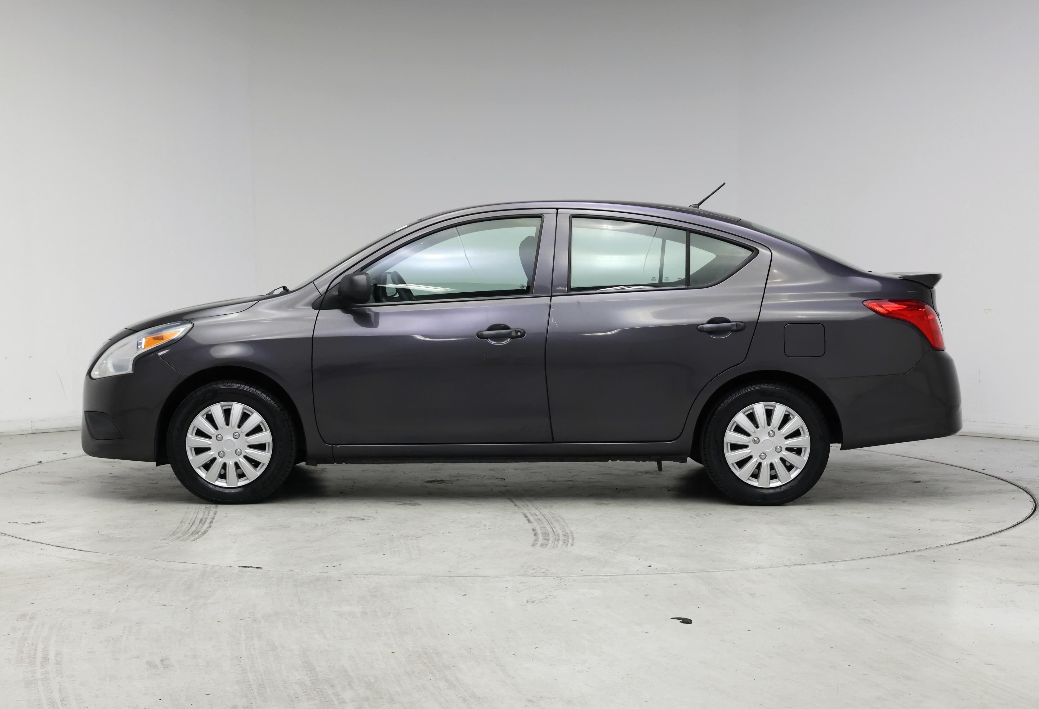 Thumbnail: 2015 Nissan Versa - 3