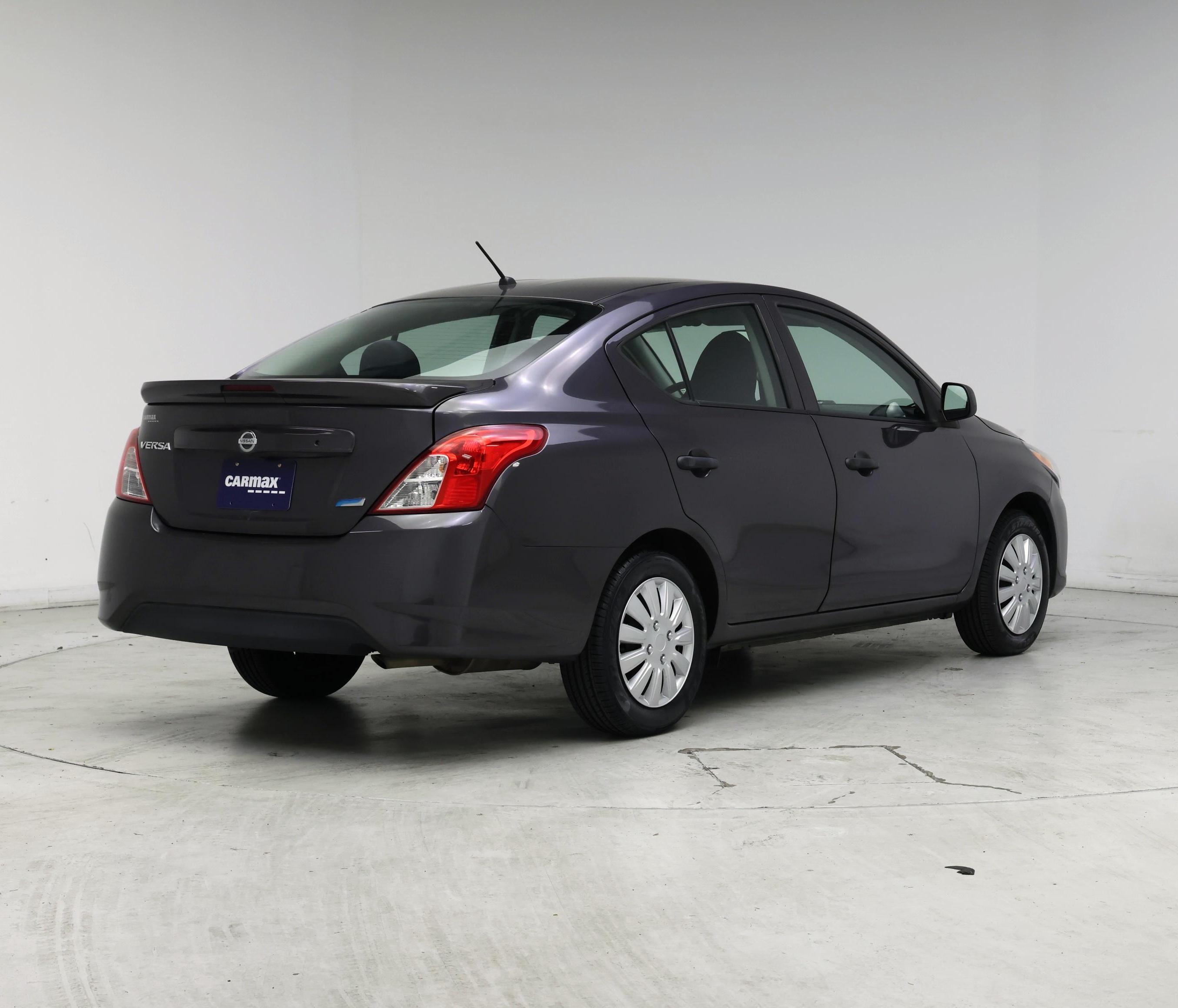 Thumbnail: 2015 Nissan Versa - 8