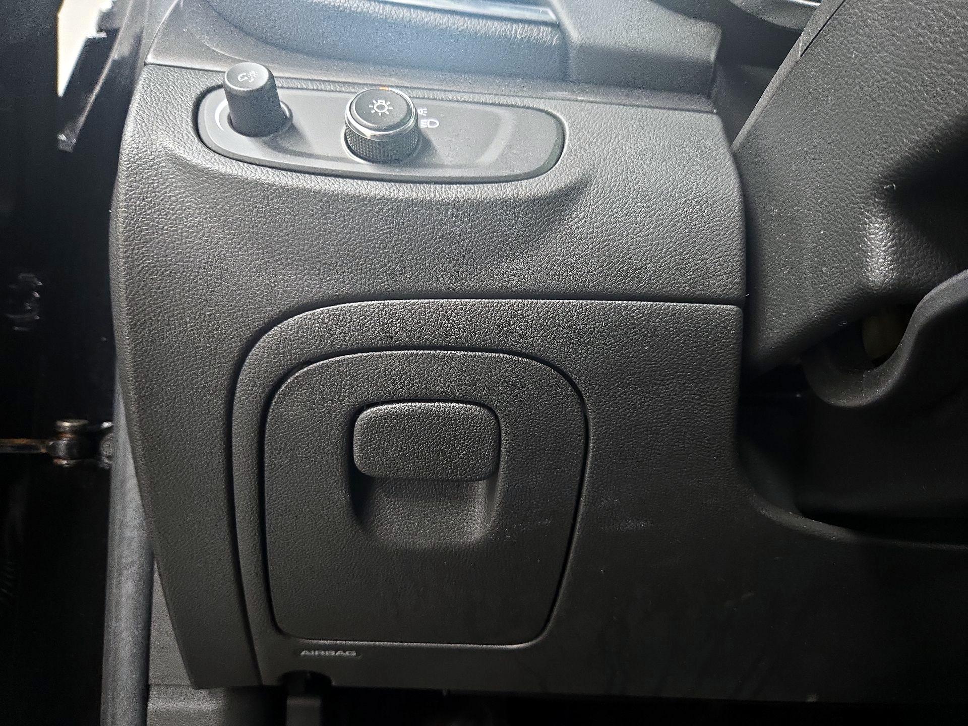 Thumbnail: 2019 Buick Encore - 13